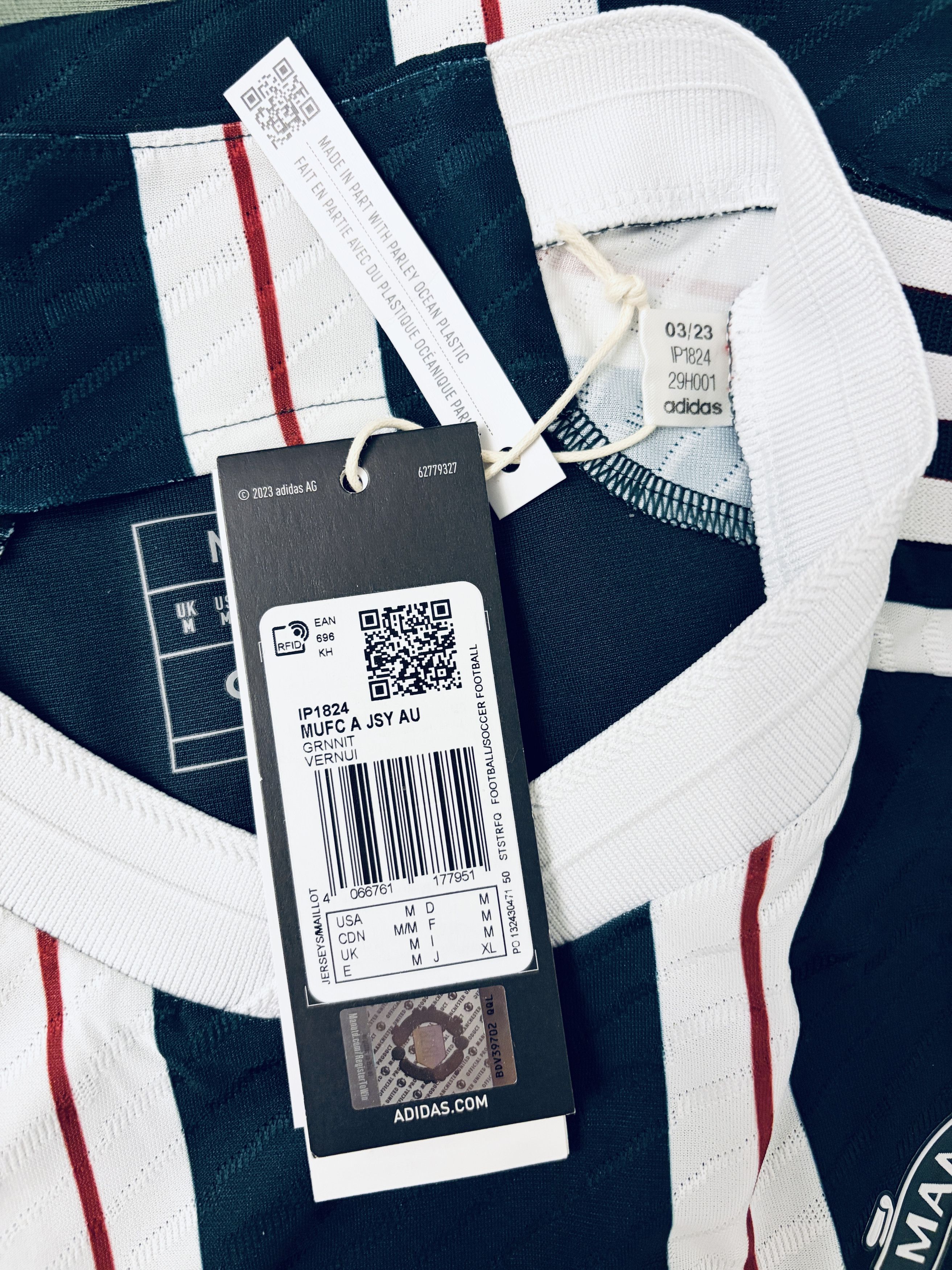 Adidas Manchester United BNWT Authentic Away Jersey 2023 - 2024 Size US M / EU 48-50 / 2 - 13 Thumbnail