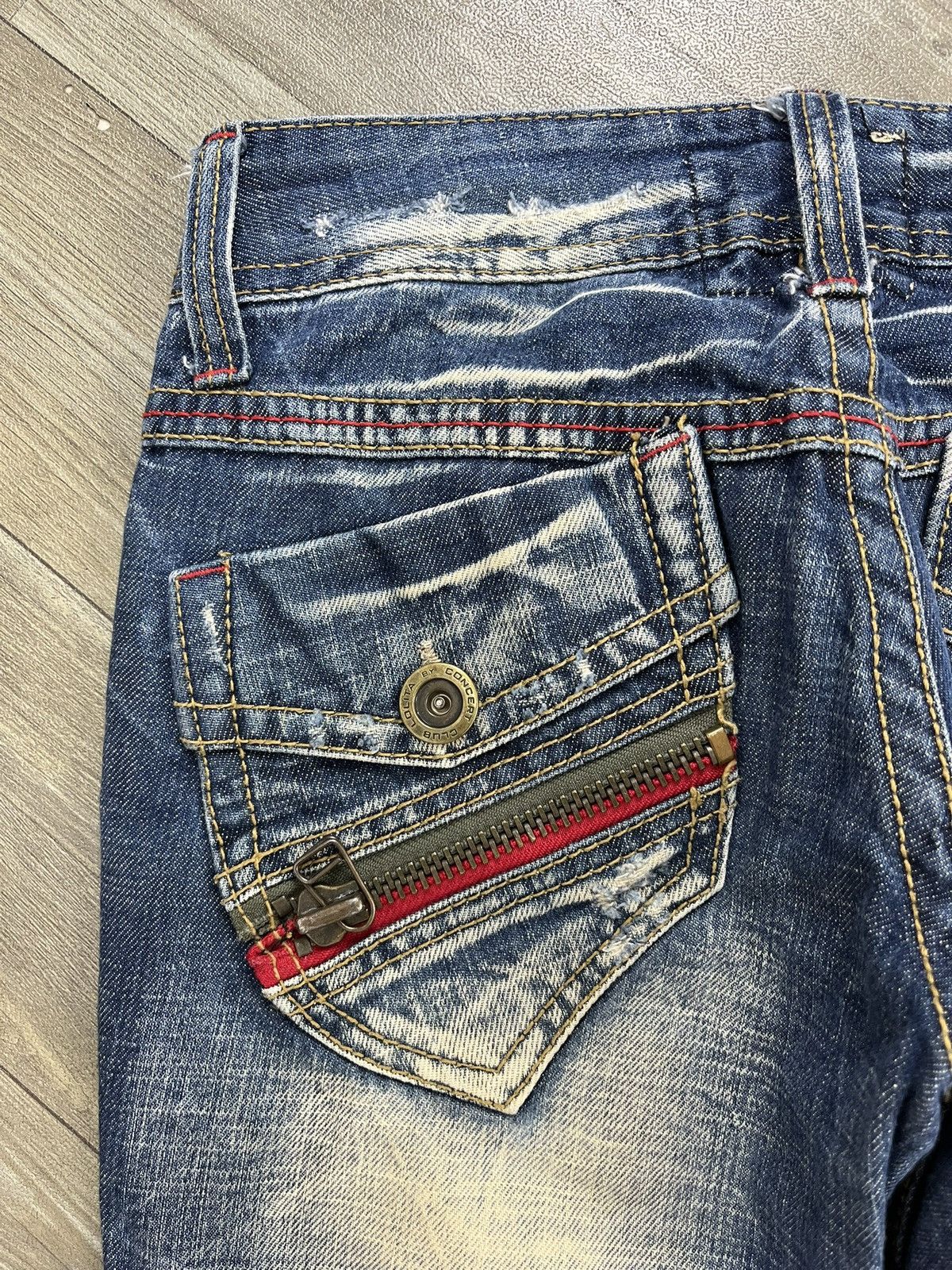 Japanese Brand Y2K Style Yoshitomo Nara Lolita Jeans Distressed 3/4 Jeans Size US 28 / EU 44 - 12 Thumbnail