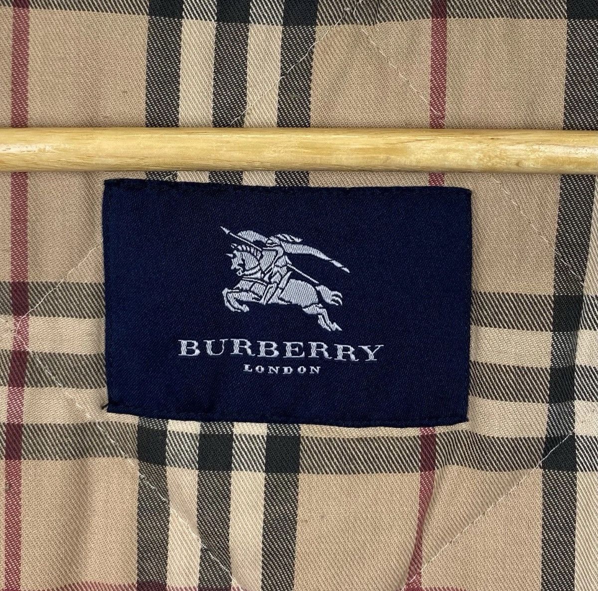 Burberry Burberry London Full Zip Collared Coat Jacket Beige Top Logo Size US XL / EU 56 / 4 - 15 Thumbnail