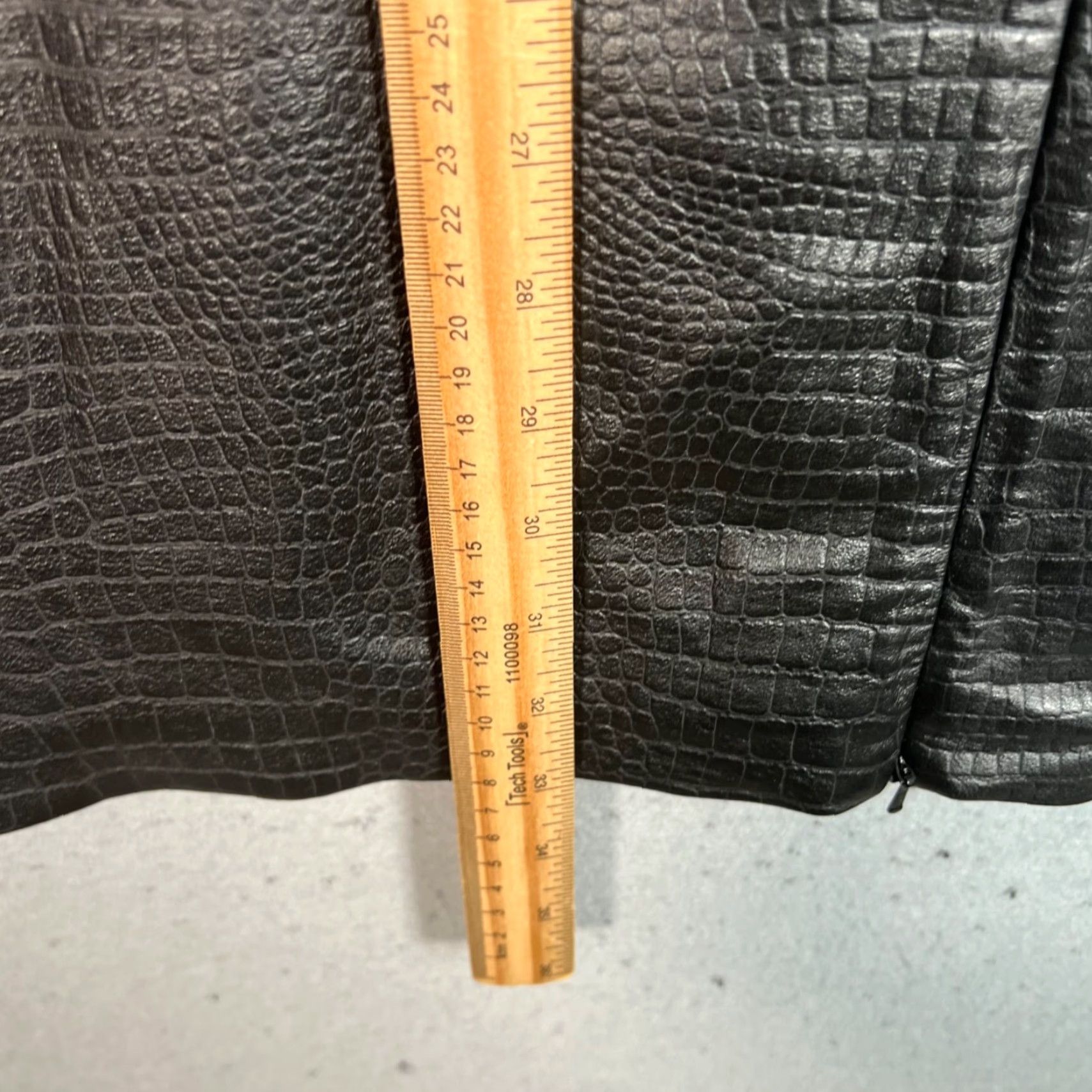 Vintage Bec & Bridge Black Croc-Embossed Leather Mini Dress Womens Size 2 Size XS / US 0-2 / IT 36-38 - 7 Thumbnail