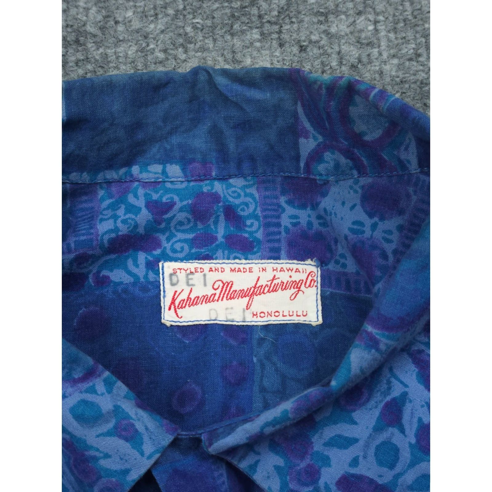 Hilo Hattie VINTAGE Kahana Hawaiian Shirt Men's Large (44" Chest) Blue Purple Abstract WOW Hilo Hattie Button-Up Shirt Men’s Classic 44 in Chest Size US L / EU 52-54 / 3 - 5 Thumbnail