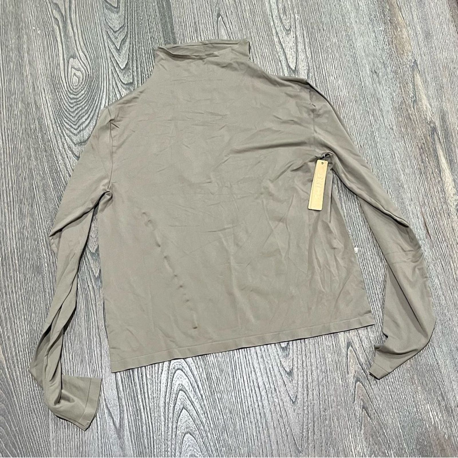SKIMS NWT Skims Soft Smoothing Seamless Turtleneck Top 3X Size 3XL / US 20-22 - 1 Thumbnail