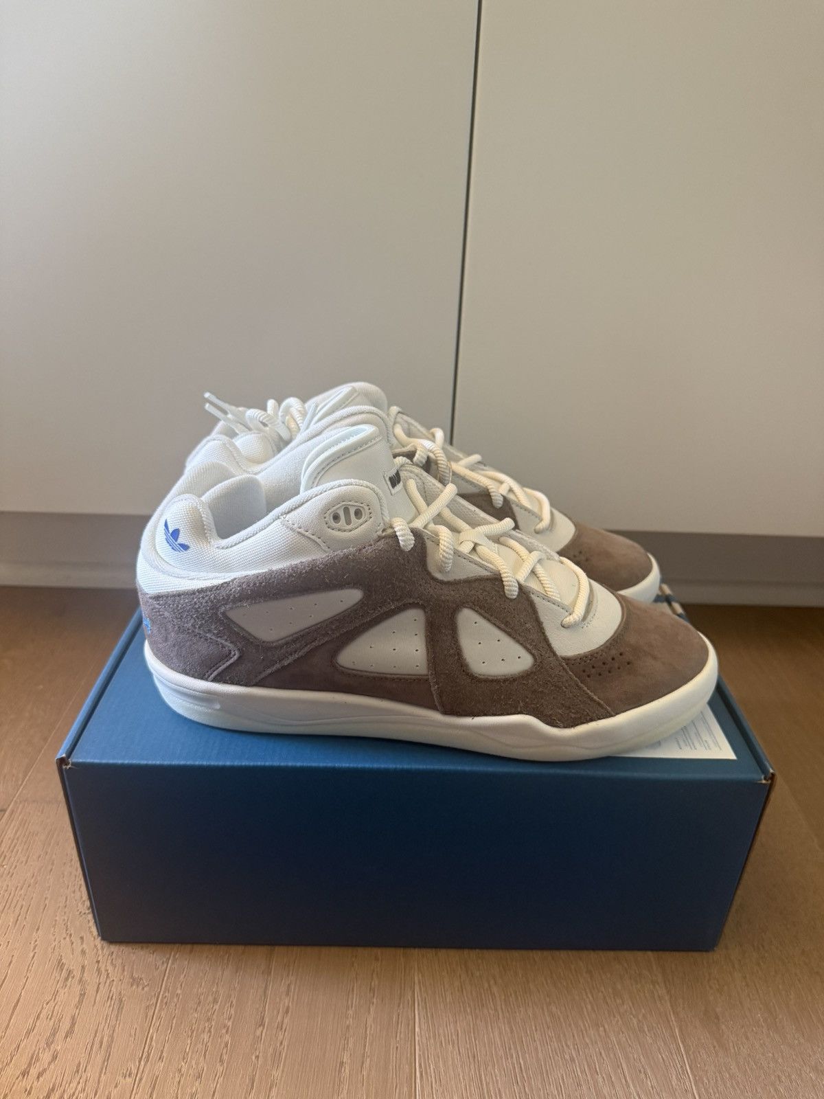 Adidas Adidas Bad Bunny Badbo 1.0 Size 8.5 Mens 0640/1994 In Hand Size US 8.5 / EU 41-42 - 6 Thumbnail