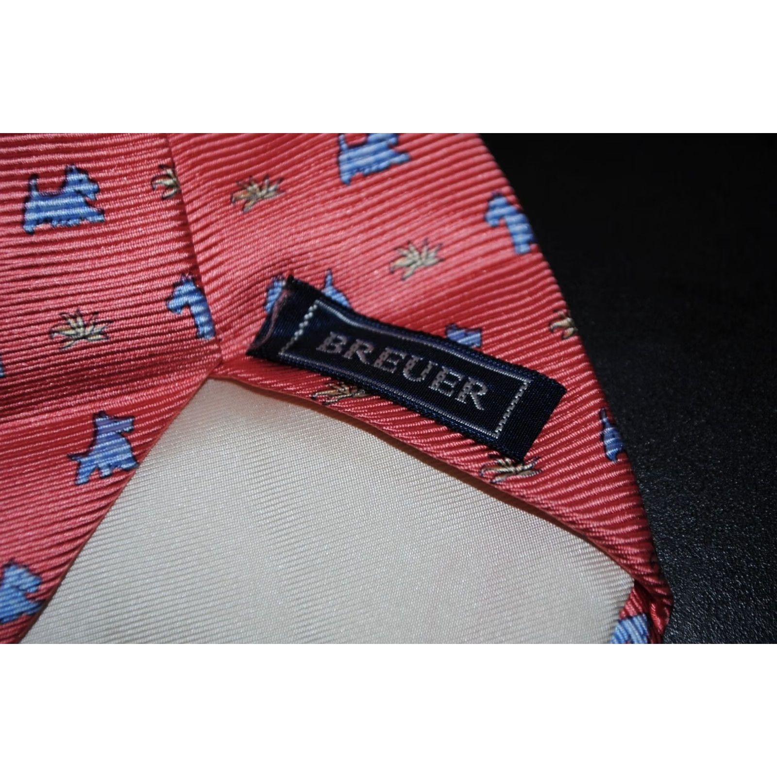 Vintage BREUER 100% SILK TIE SETA CRAVATTA ANIMAL DOGS NECKTIE MADE IN ITALY HANA MADE Pink Dogs Tie Men 57 in. reach Size ONE SIZE - 3 Thumbnail
