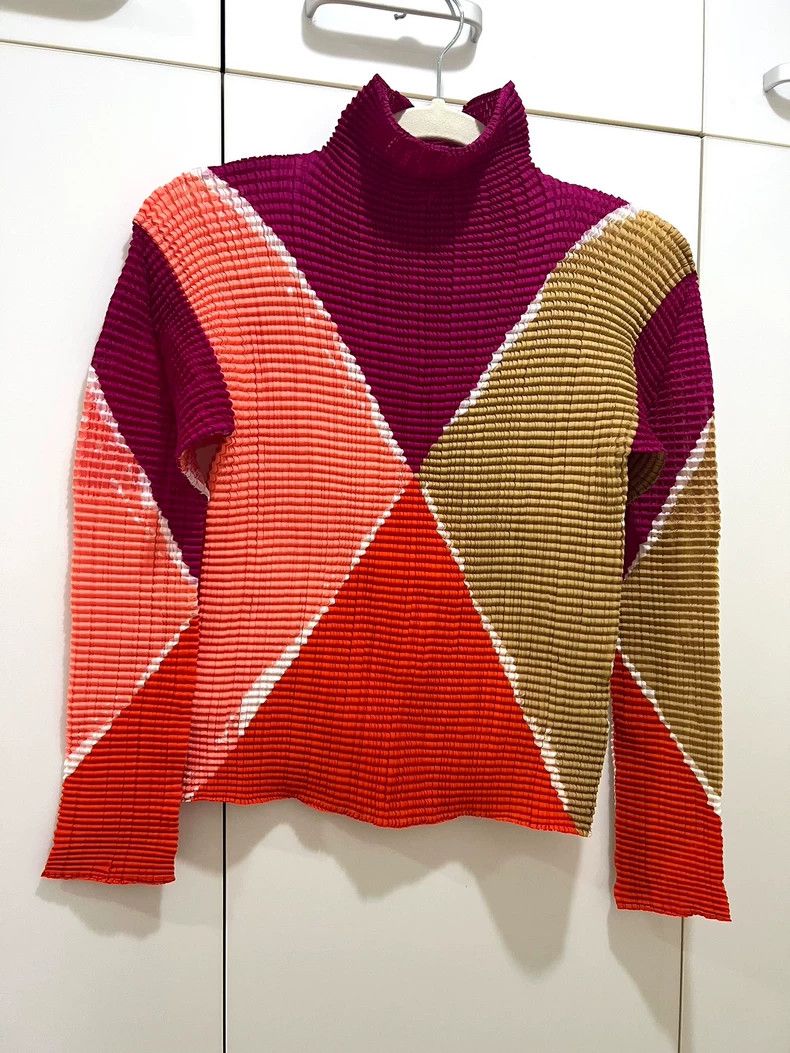 Issey Miyake Issey Miyake Color-blocked bubble senior top Size M / US 6-8 / IT 42-44 - 1 Thumbnail