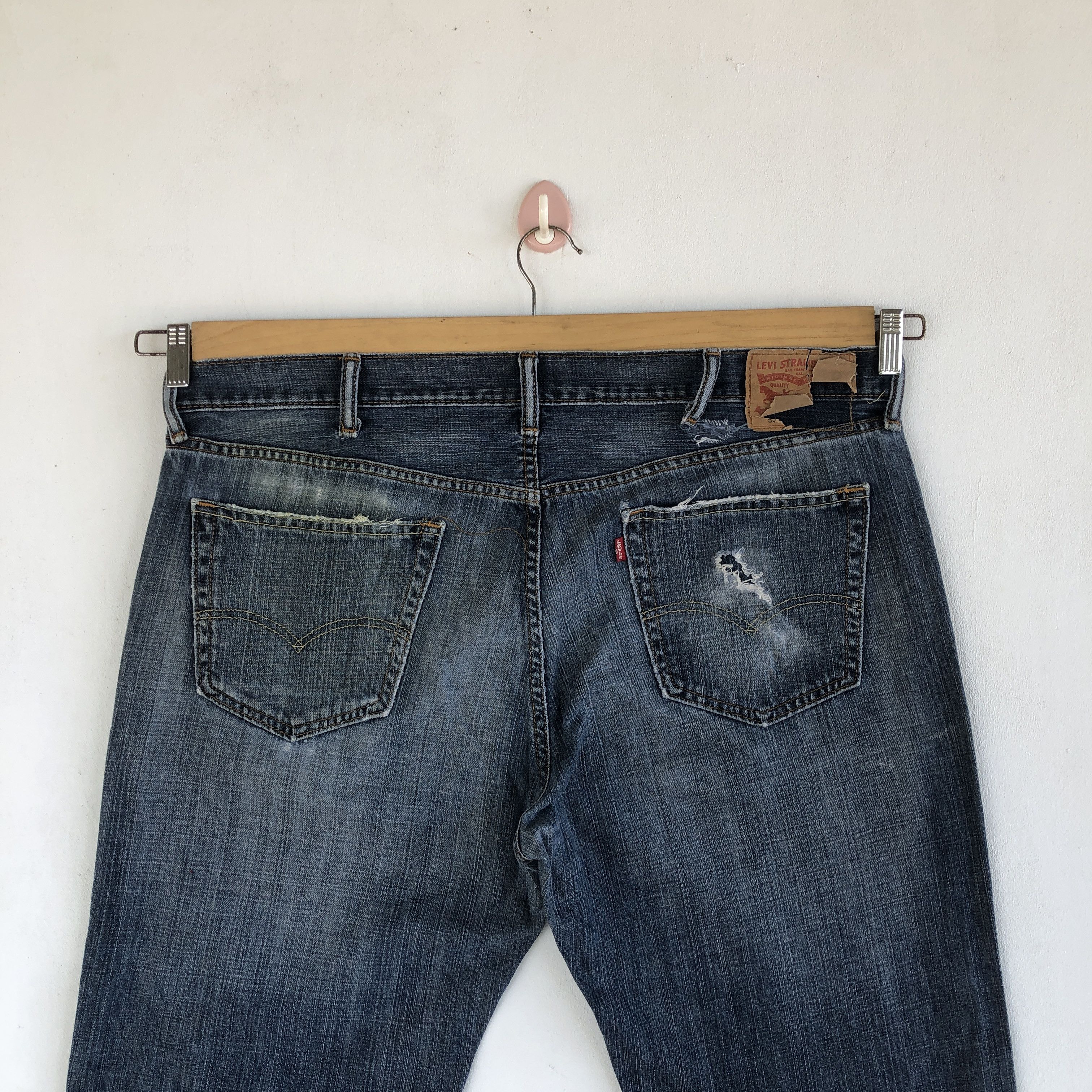 Levi's Vintage Levis Baggy Distressed Jeans Levi's 559 Faded Denim Size US 40 / EU 56 - 5 Thumbnail