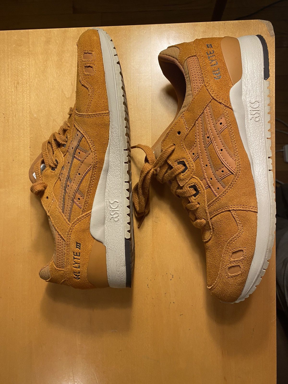 Asics ASICS Gel Lyte III - Honey Ginger Size US 9 / EU 42 - 1 Thumbnail