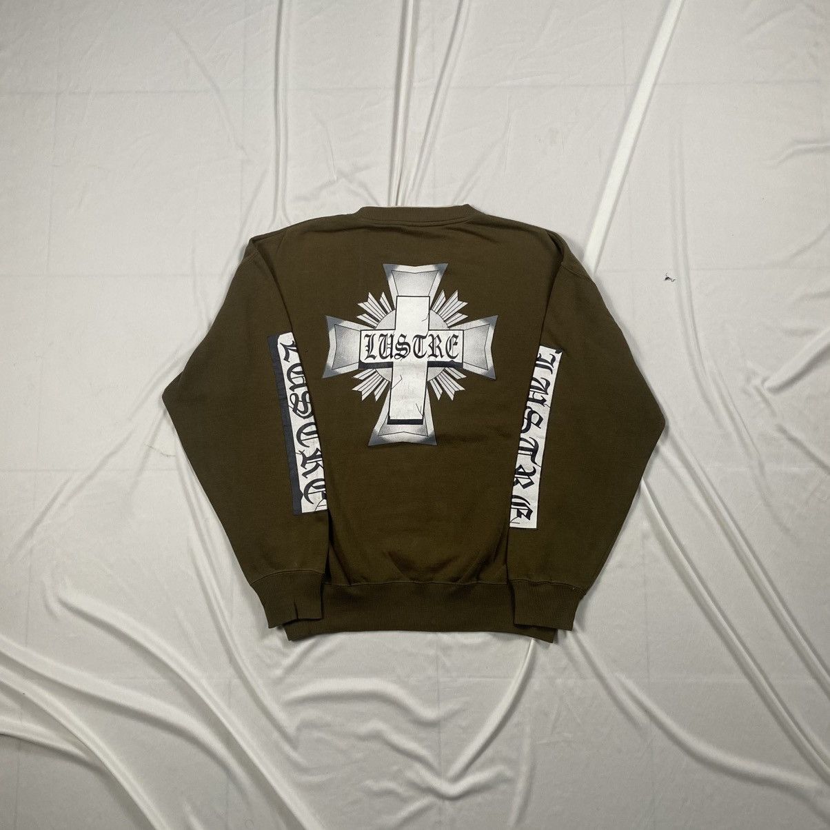Japanese Brand Vintage y2k Lustre Cross Tattoo Boxy Crewneck Size US M / EU 48-50 / 2 - 1 Thumbnail
