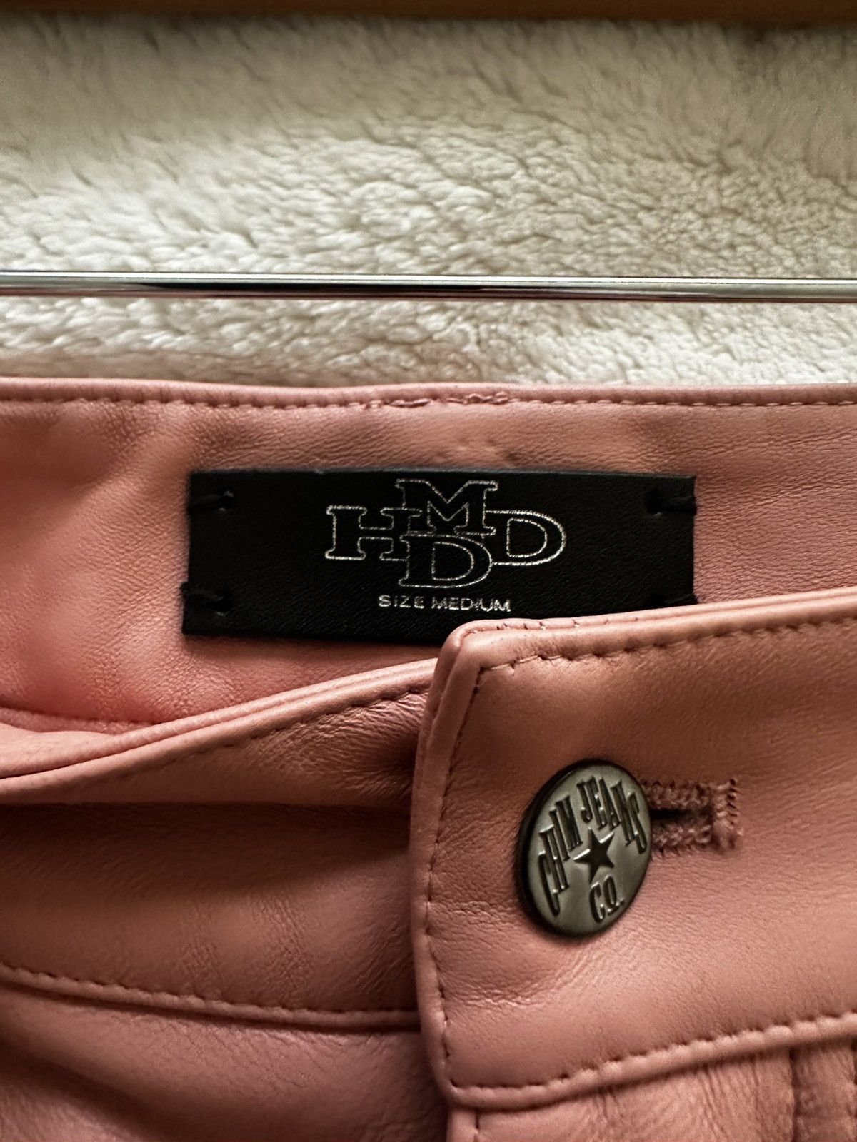 HMDD Hmdd Pink Lamb Chop Shorts Size Medium Size US 34 / EU 50 - 2 Thumbnail