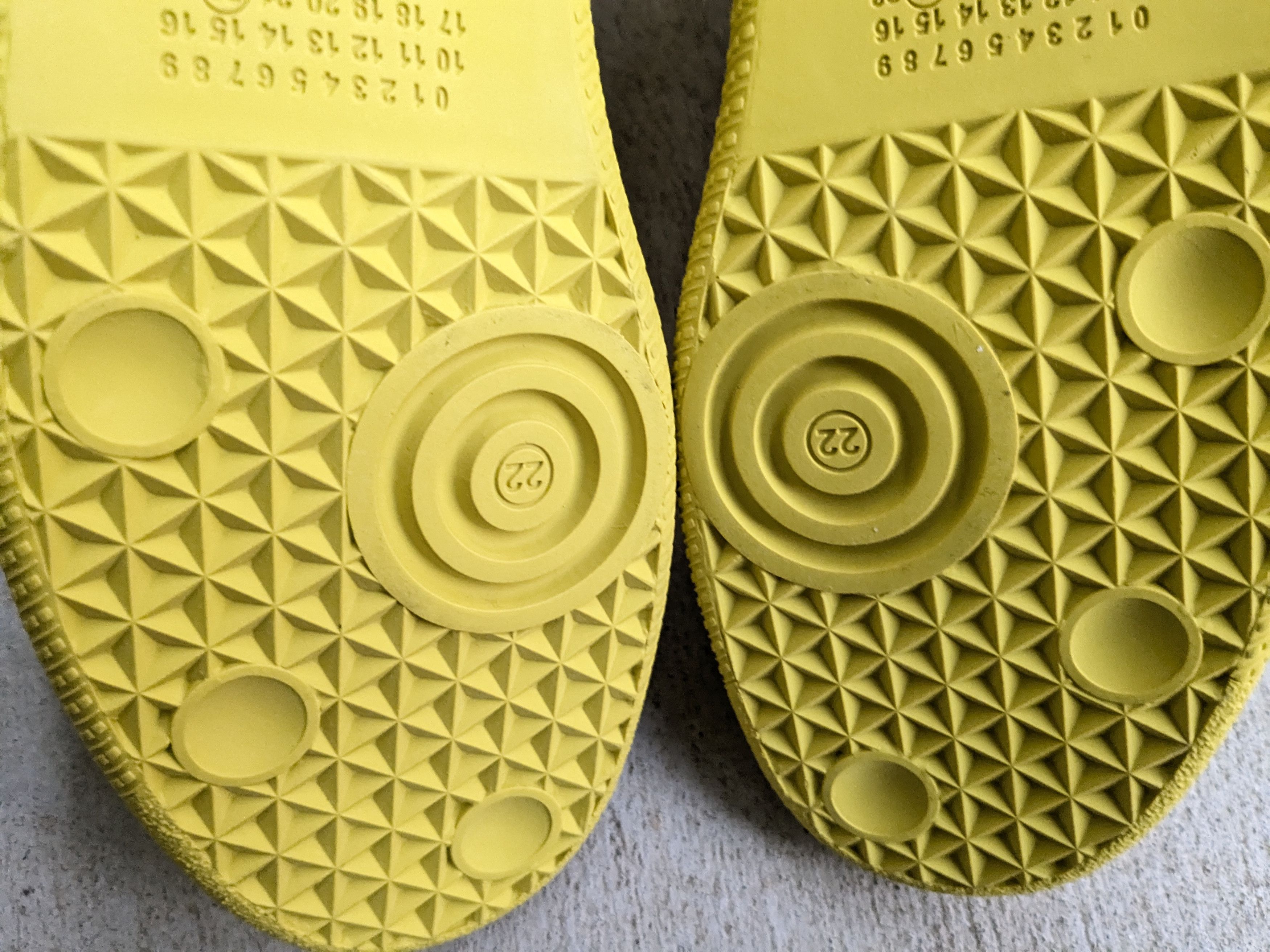 Maison Margiela Maison Margiela Future Neon Yellow 10 43 High Tops Leather Size US 10 / EU 43 - 20 Thumbnail