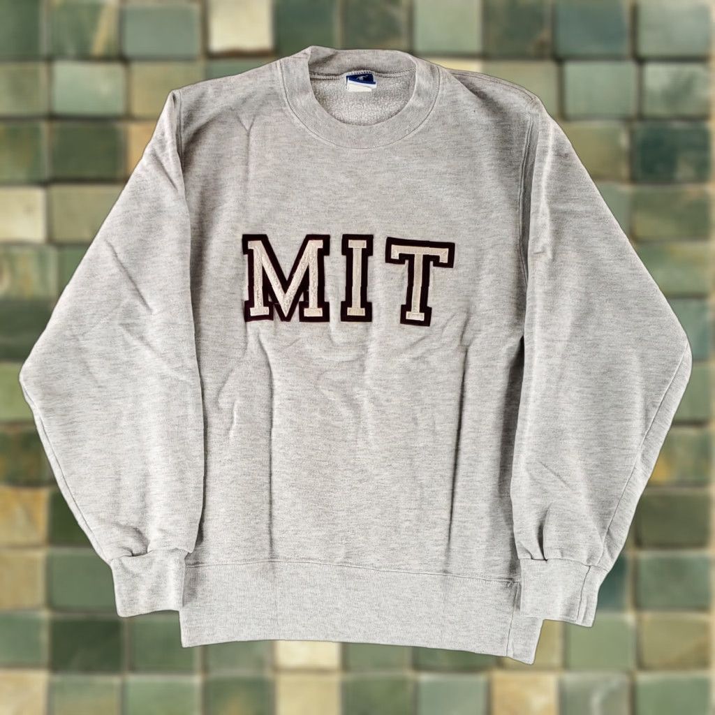 Champion VINTAGE Champion MIT Crew Neck Sweatshirt Gray Embroidered Mens M 90s Size US M / EU 48-50 / 2 - 1 Thumbnail