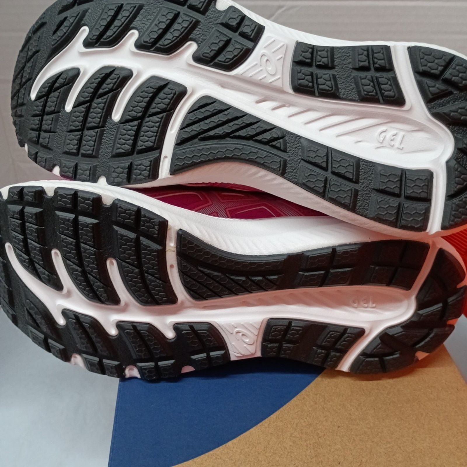 Asics ASICS Gel-Contend 8 Pink Rave Running Shoes Women's Size 6.5 Size US 6.5 / IT 36.5 - 7 Thumbnail