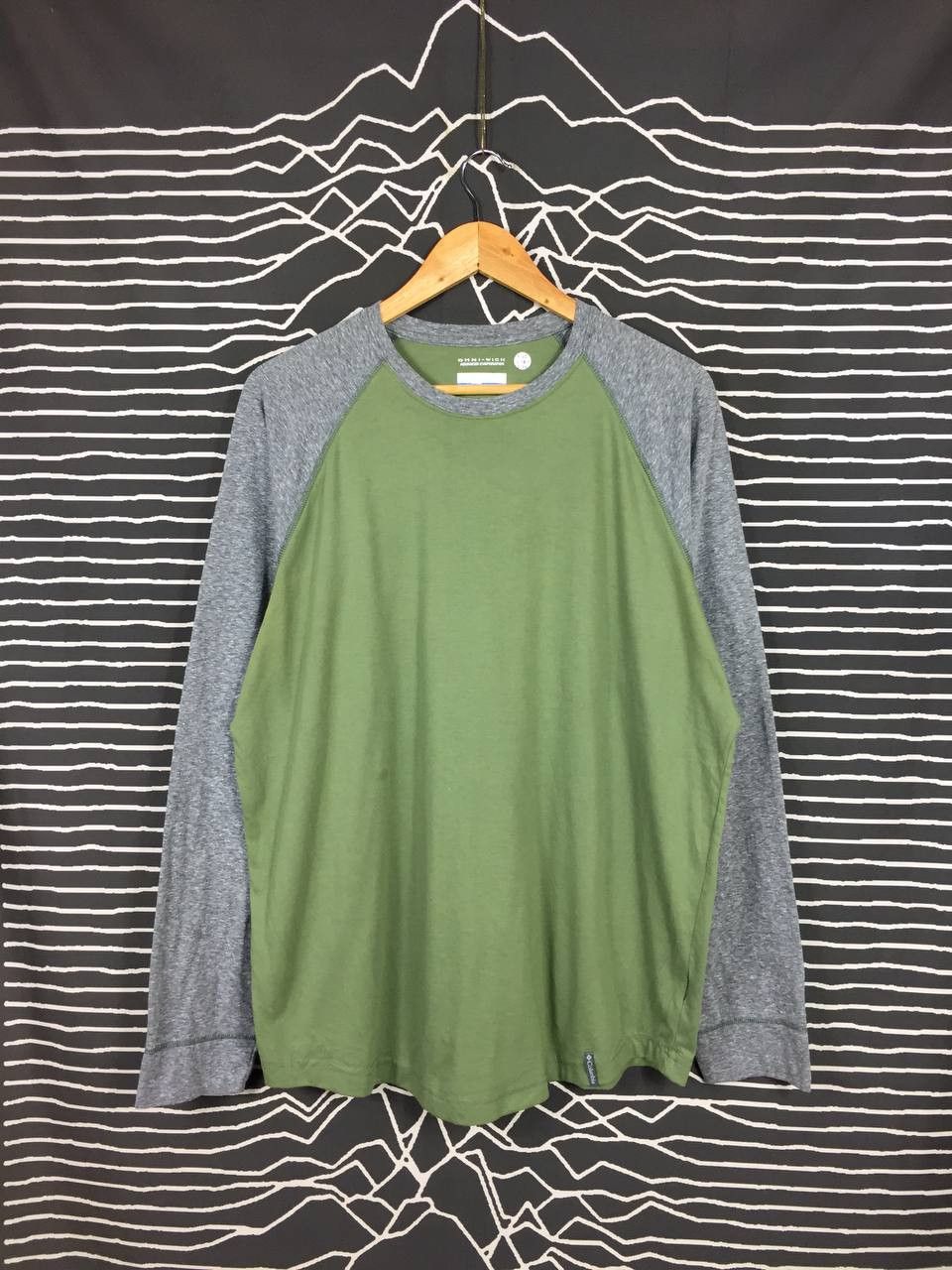 Columbia × Vintage Columbia Sportswear Company Omni-Wick Raglan Tee Size US XL / EU 56 / 4 - 1 Thumbnail