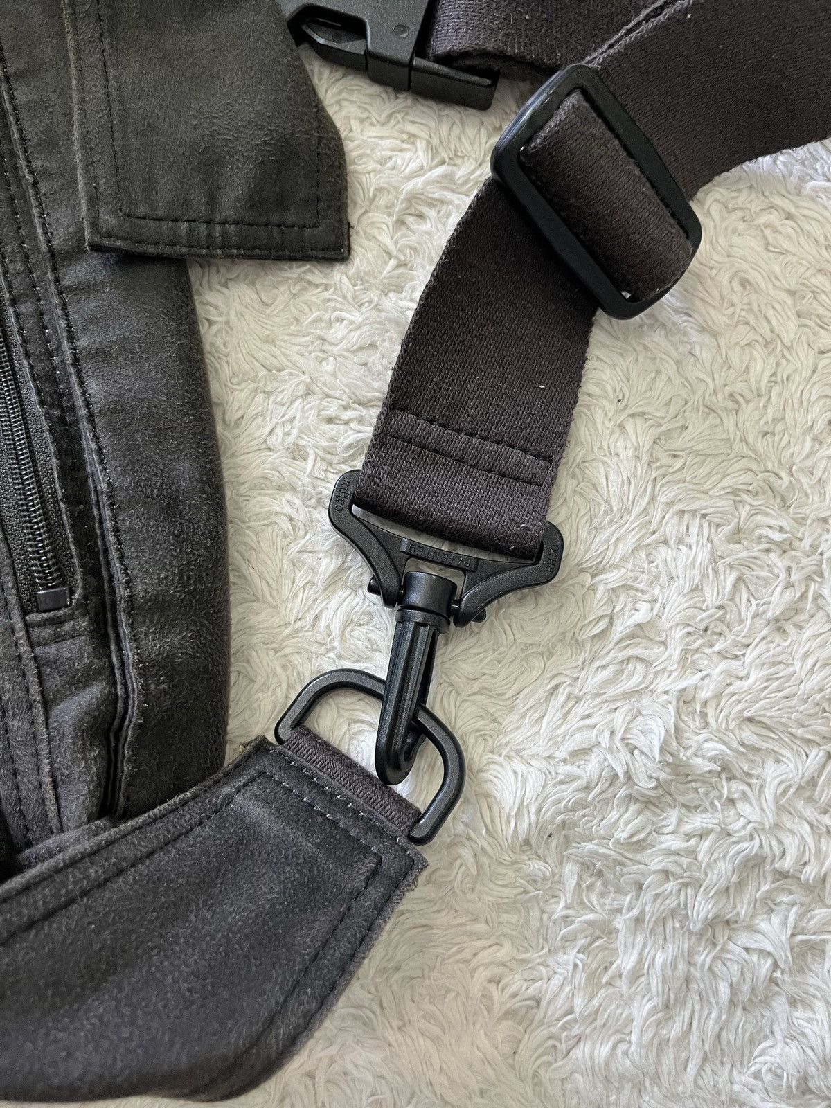 If Six Was Nine art berg "avant garde" mutltipocket utility crossbody bag Size ONE SIZE - 13 Thumbnail