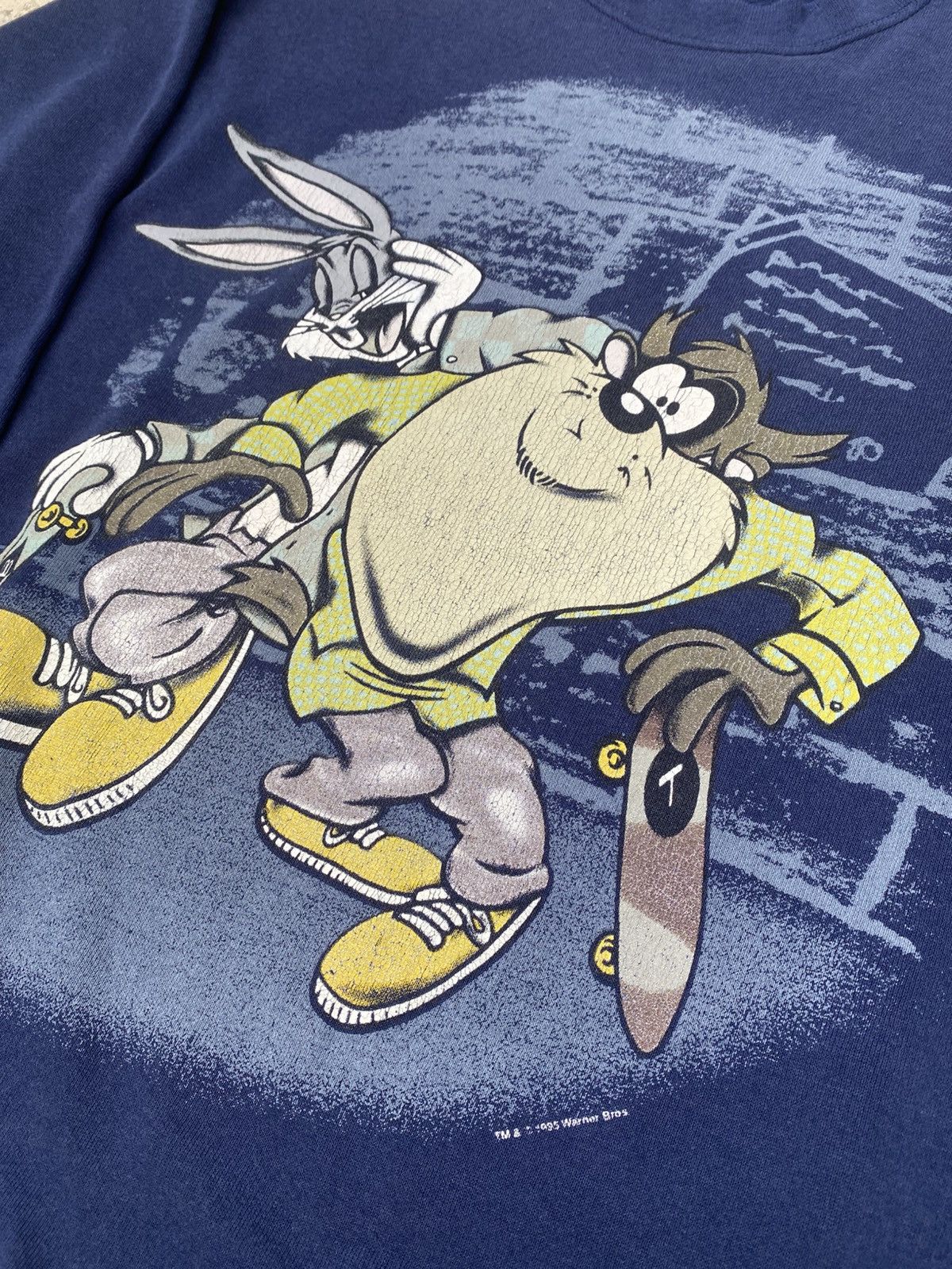 Vintage Vintage sweatshirt cartoon warner bros 1995 made USA Size US L / EU 52-54 / 3 - 4 Thumbnail