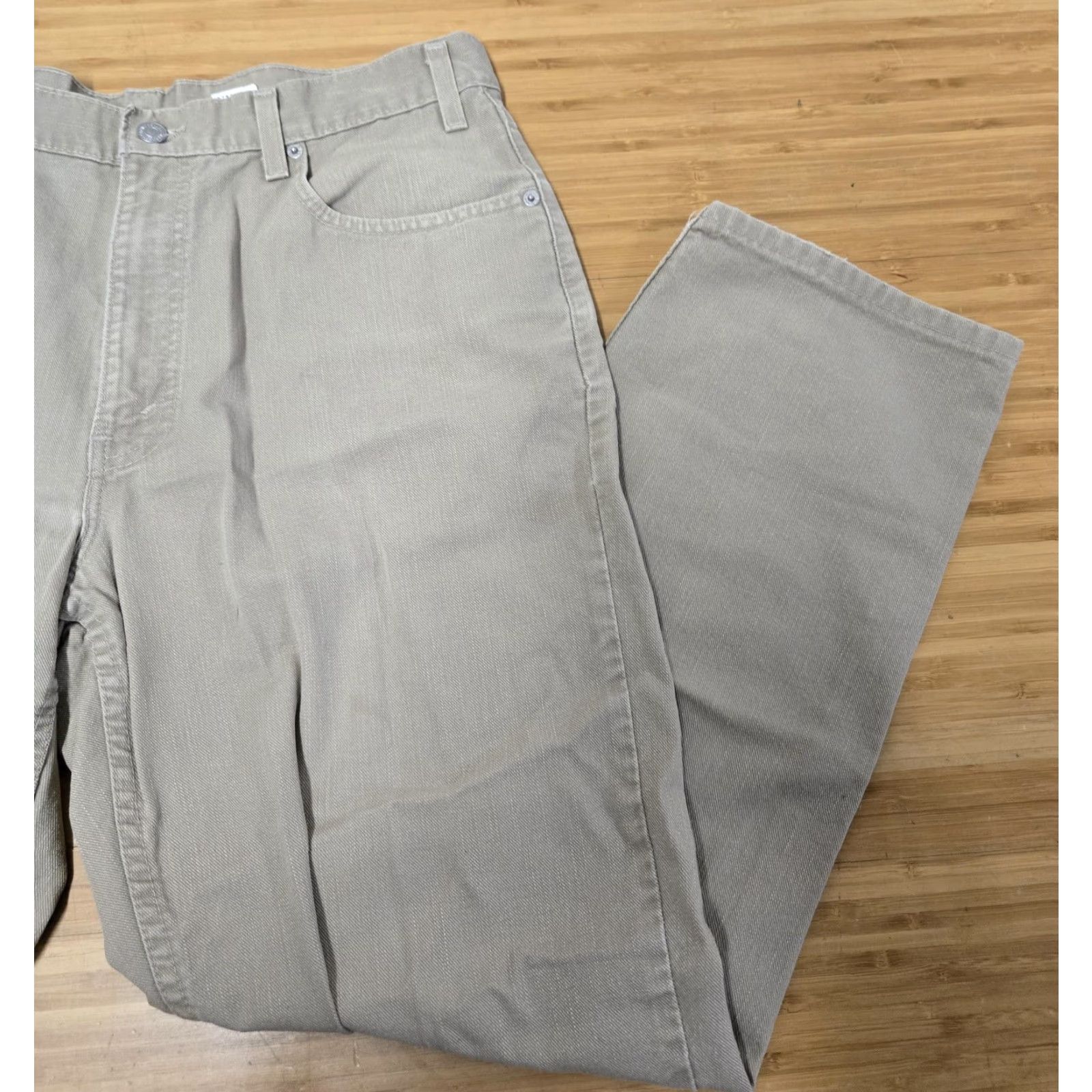 Levi's VINTAGE Levi's 550 Jeans Mens 36x30 Gray Relaxed Tapered Made in USA 90s Size US 36 / EU 52 - 5 Thumbnail