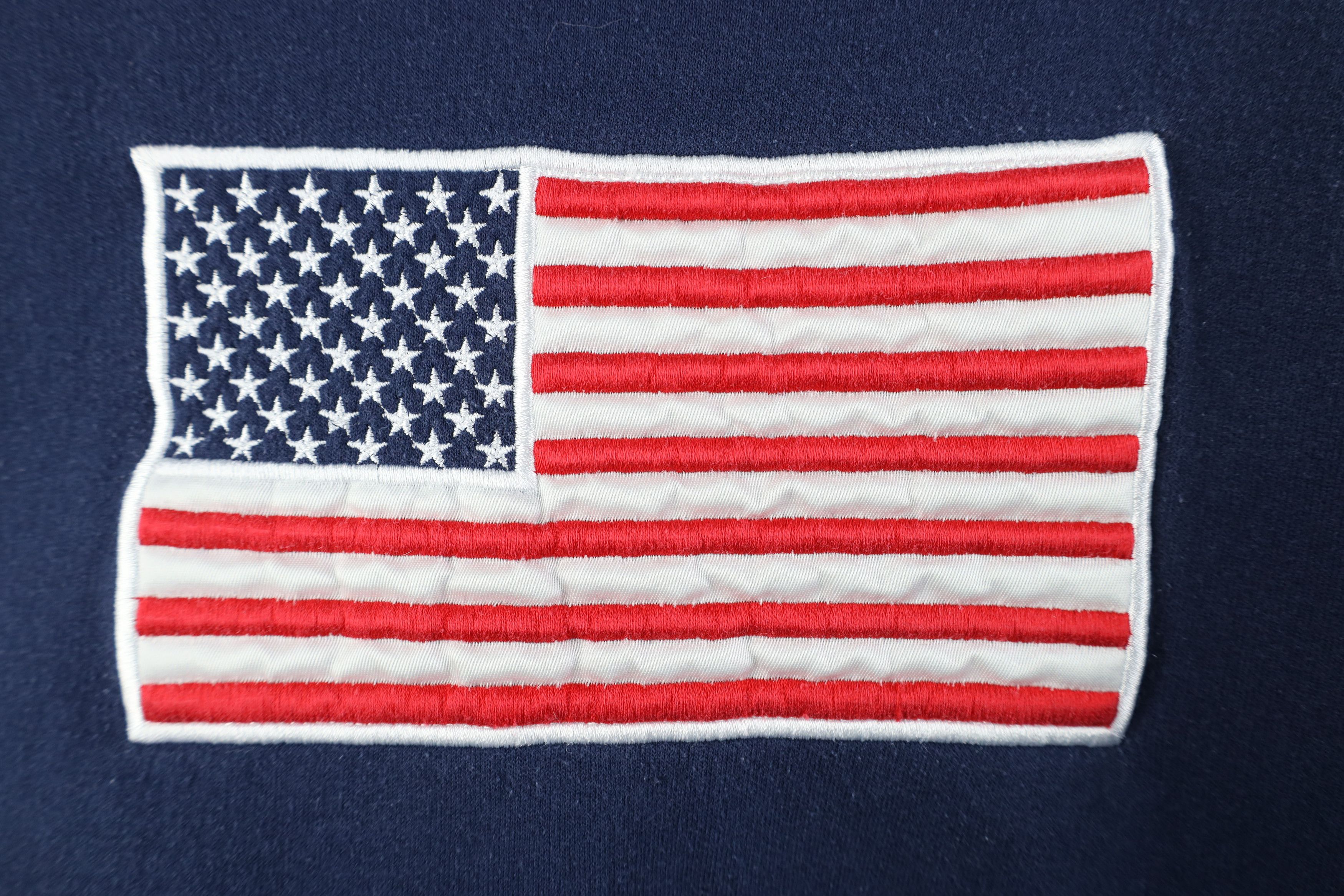 Vintage Vintage 90s Streetwear USA Flag Crewneck Sweatshirt Blue Size XL / US 12-14 / IT 48-50 - 4 Thumbnail