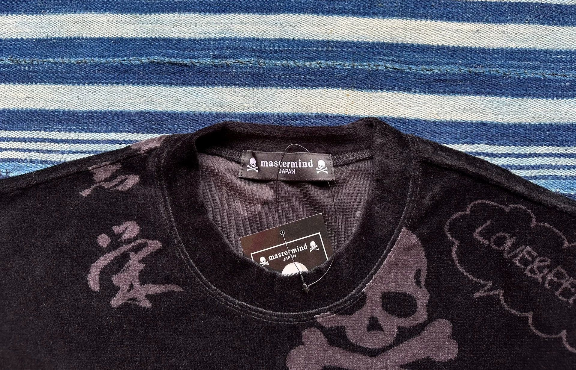 Mastermind Japan MMJ 23SS Velvet Slogan Skull Crewneck Short Sleeve Tee L Size US L / EU 52-54 / 3 - 5 Thumbnail