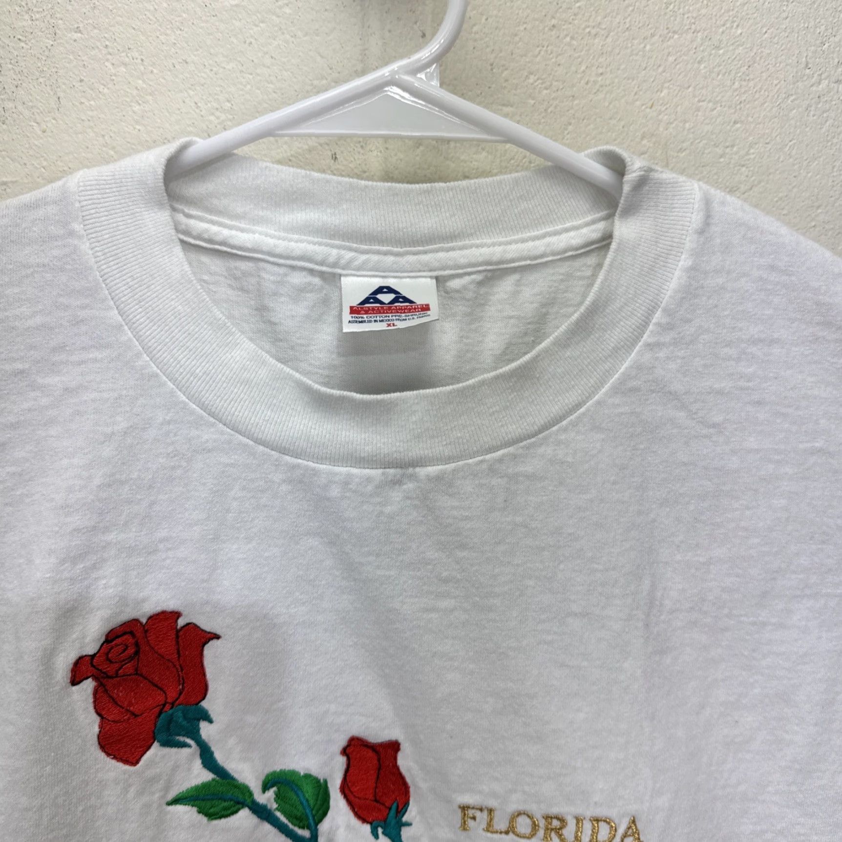 Delta VINTAGE Delta Embroidered Roses T-Shirt XL White Casual 90s Womens Size XL / US 12-14 / IT 48-50 - 5 Thumbnail