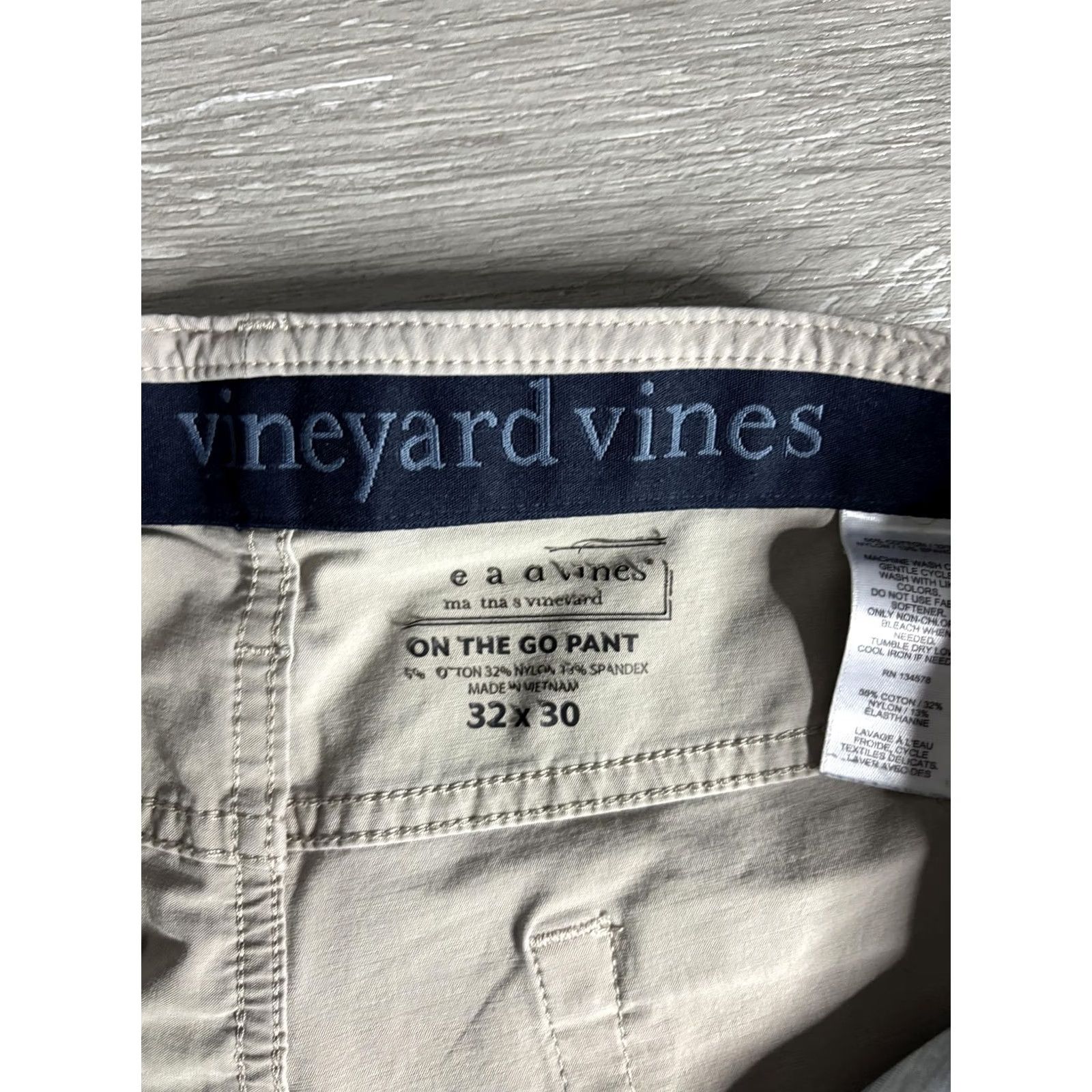 Vineyard Vines Vineyard Vines Pants Mens 32x30 Chino Stretch Pockets On The Go Beige Flat Front Casual 5-Pocket Logo Womens Size US 32 / EU 48 - 3 Thumbnail