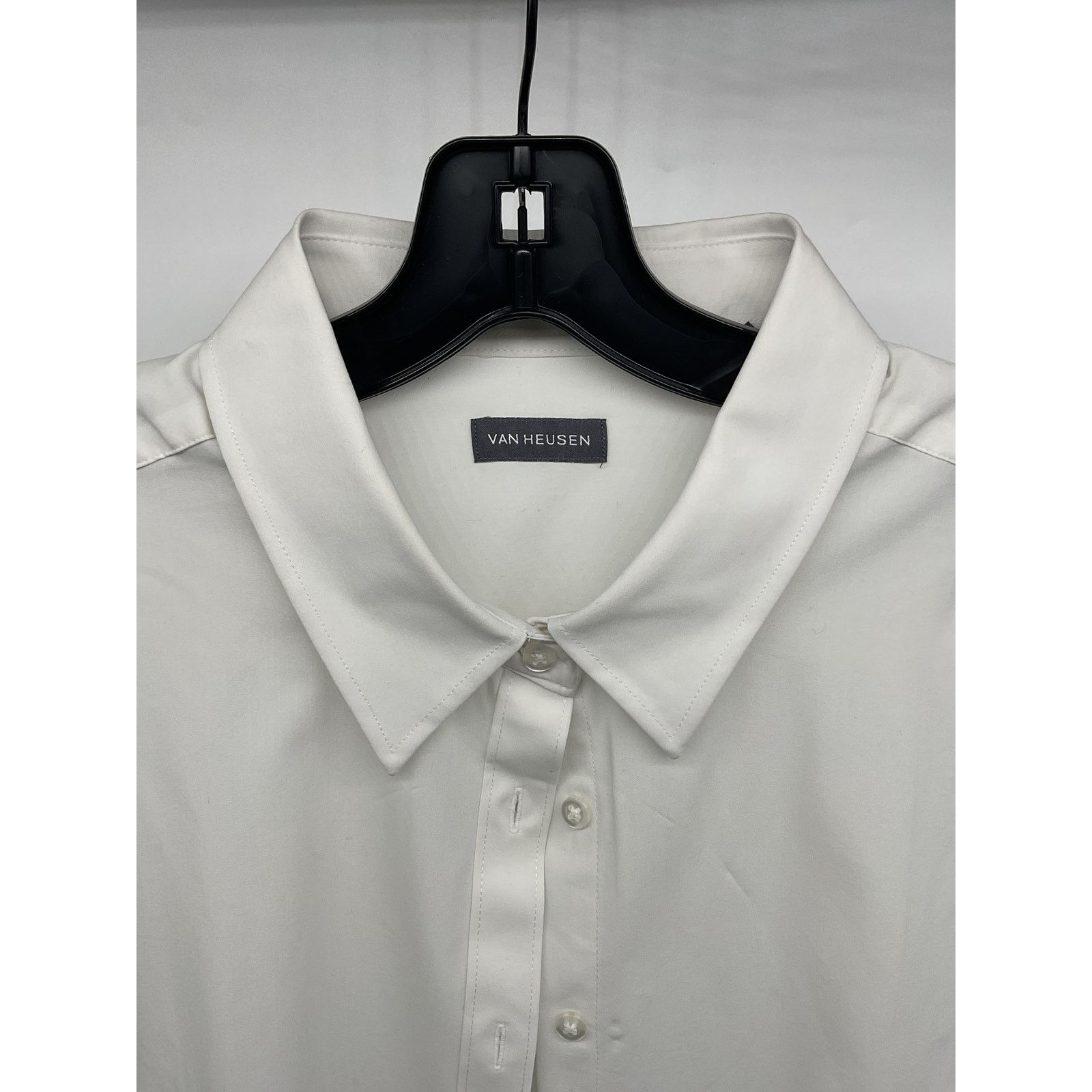 Van Heusen Van Heusen Women’s Button-up Dress Shirt - Size 20-22/2XL Size XXL / US 16-18 / IT 52-54 - 3 Thumbnail