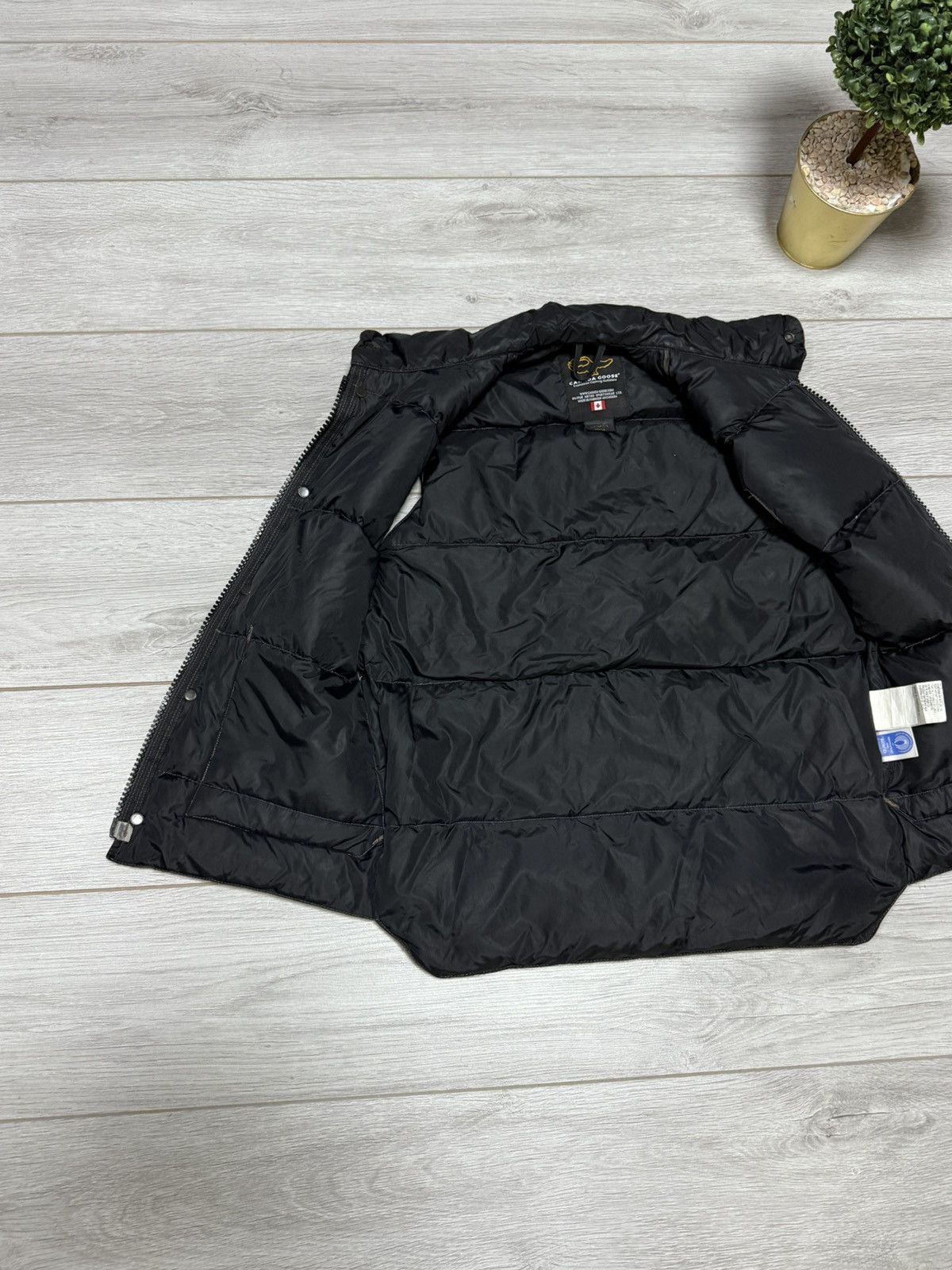 Canada Goose Canada Goose down puffer vintage vest zip Size US S / EU 44-46 / 1 - 10 Thumbnail