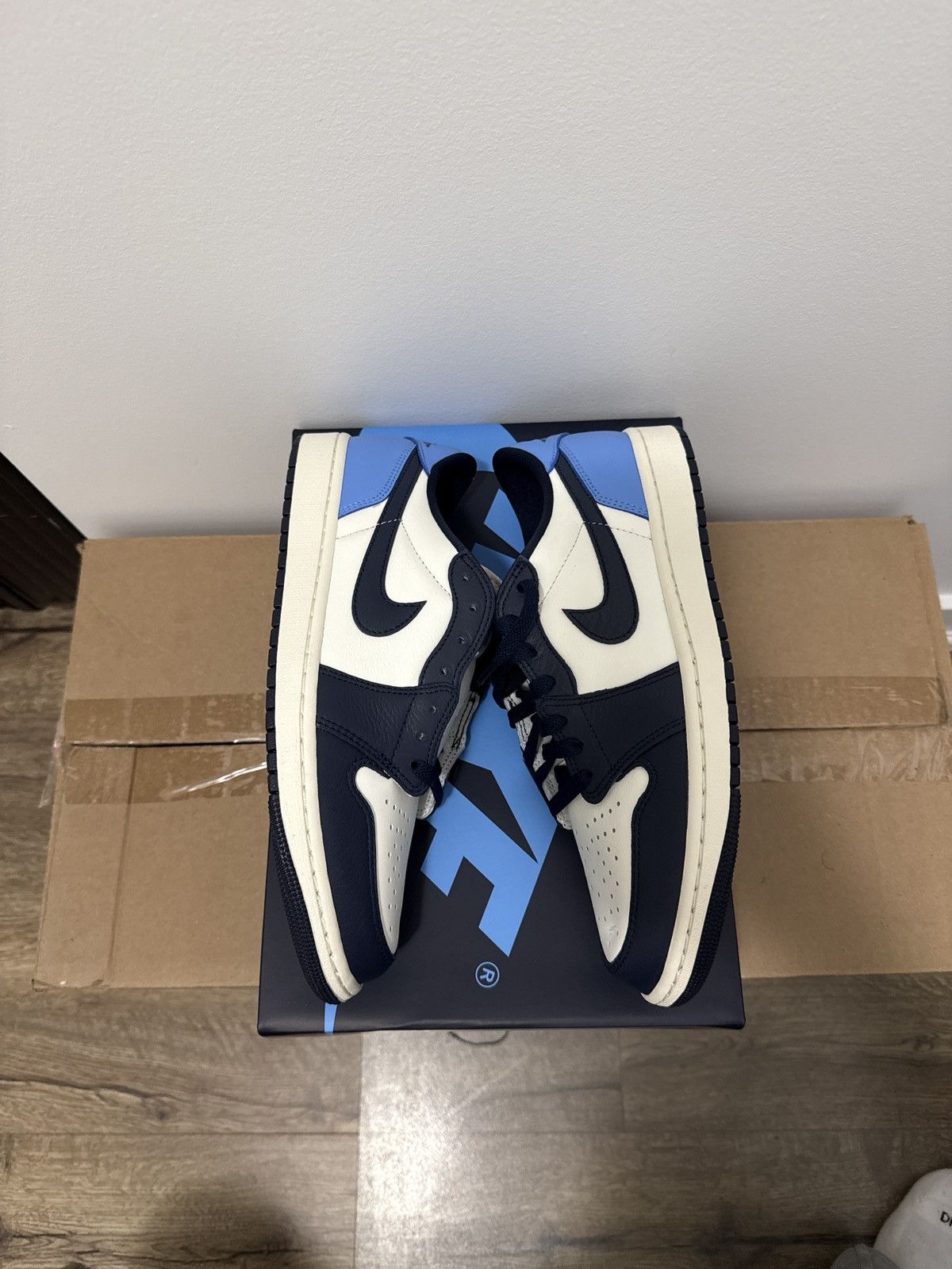 Jordan Brand Jordan 1 Low OG Obsidian UNC Size US 10 / EU 43 - 2 Thumbnail