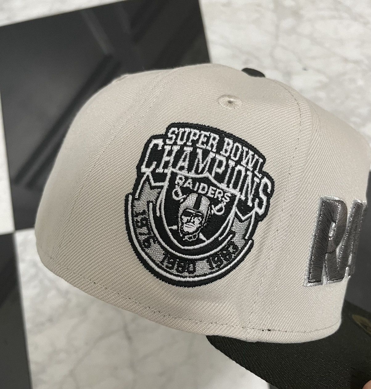 New Era 🔥 Exclusive Raiders A frame fitted size 7 Size ONE SIZE - 2 Thumbnail