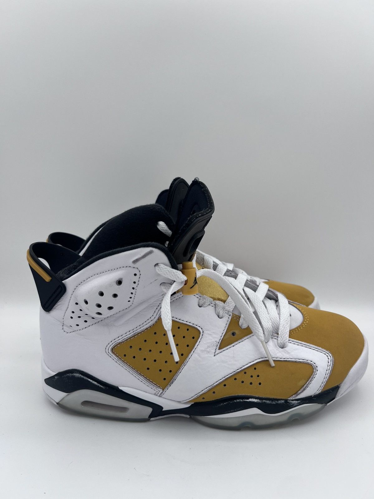 Jordan Brand Size 8.5M/10W - Jordan 6 Retro Yellow Ochre CT8529-170 Size US 8.5 / EU 41-42 - 1 Thumbnail
