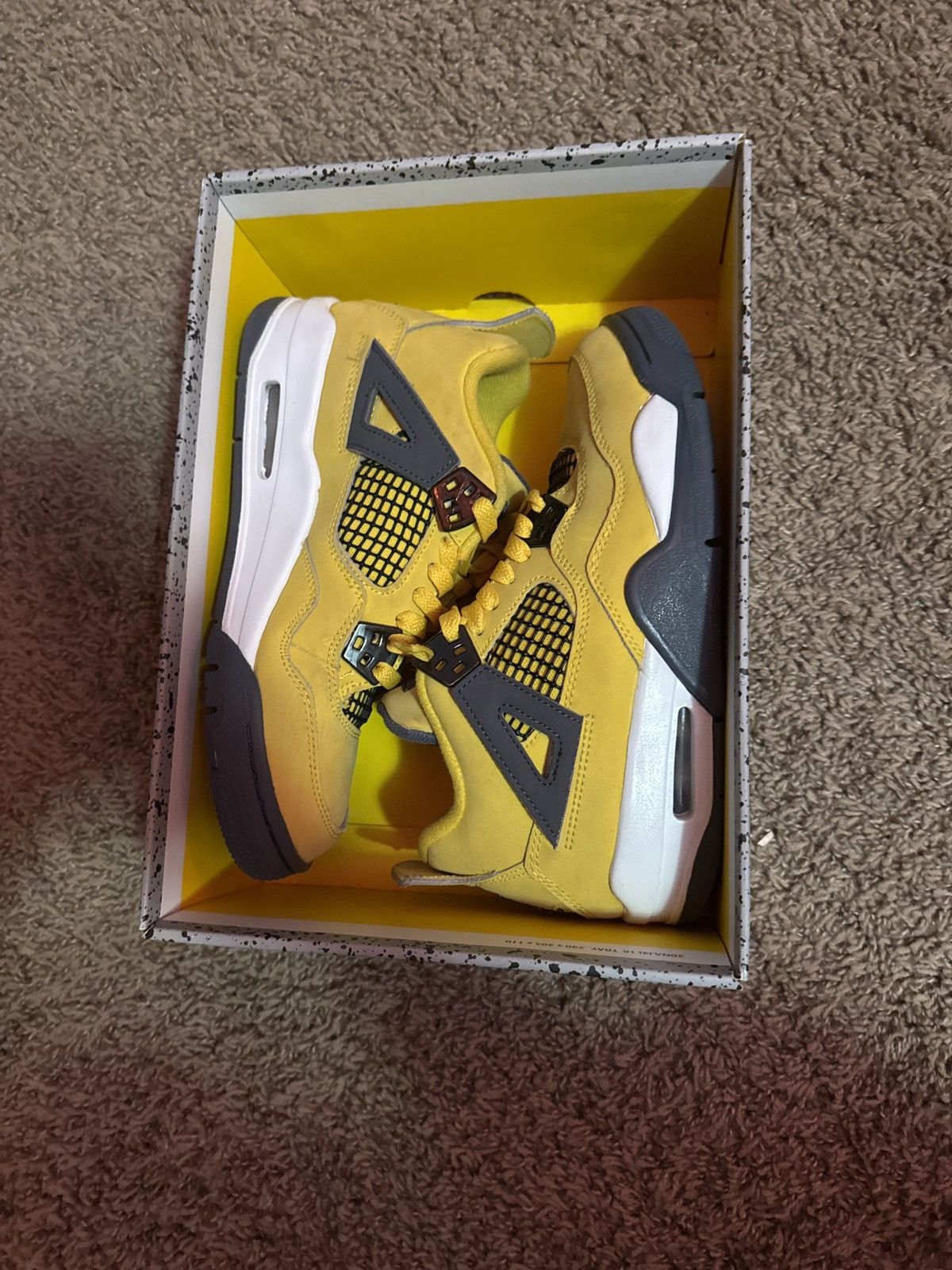 Air Jordan 4 Retro Lightning (2021) (GS)