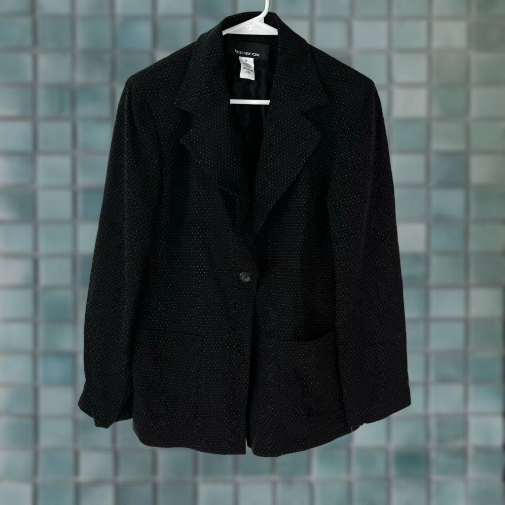 Jones New York Jones New York Womens Blazer Dot Print Black 10 Long Sleeve Formal Jacket 2 Button Notch Lining Acetate Polyester Shirts? Size L / US 10 / IT 46 - 1 Thumbnail