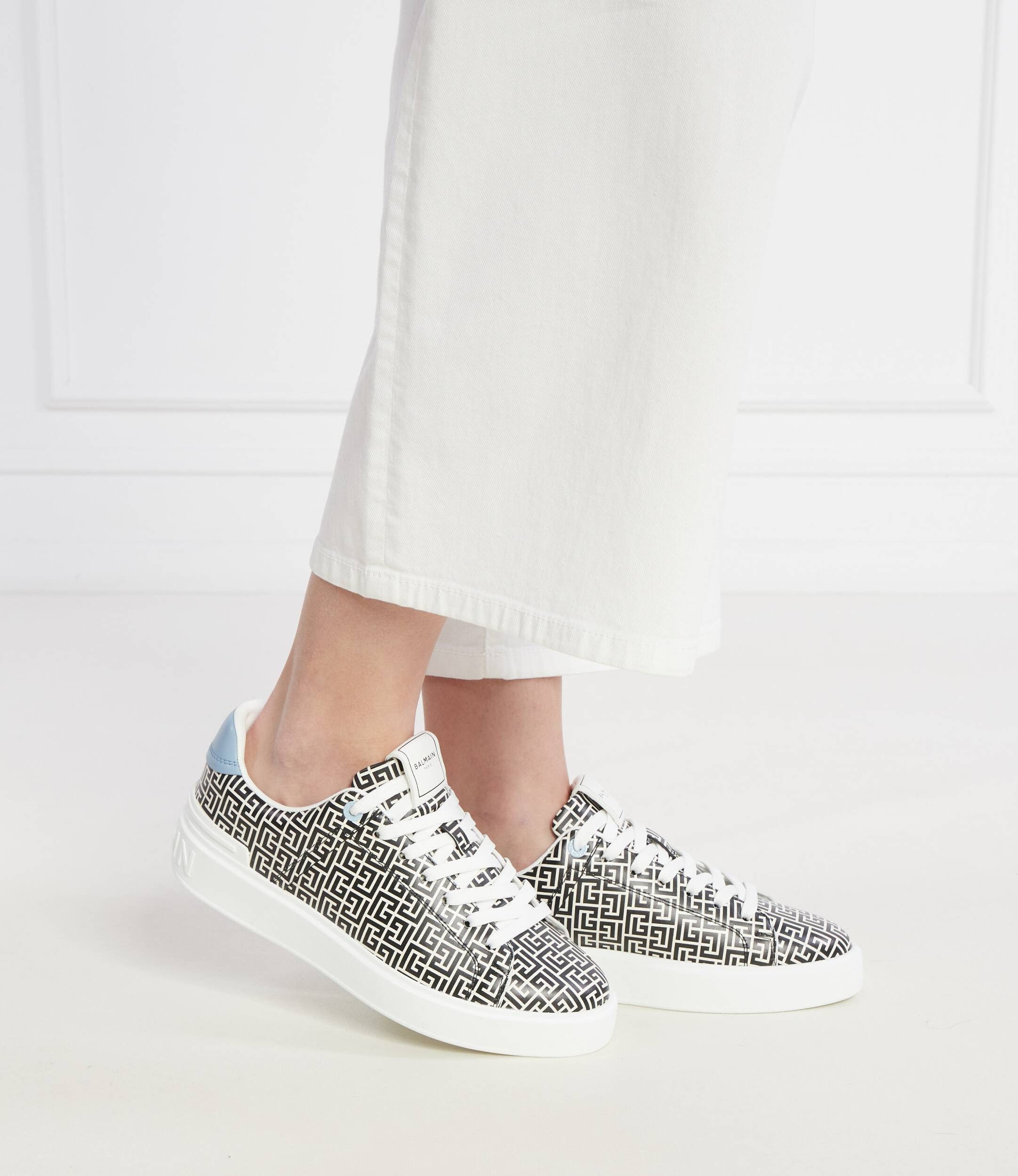 Balmain o1s1wg110425 B-Court Low-Top Sneakers in White Black Size US 9 / IT 39 - 2 Thumbnail