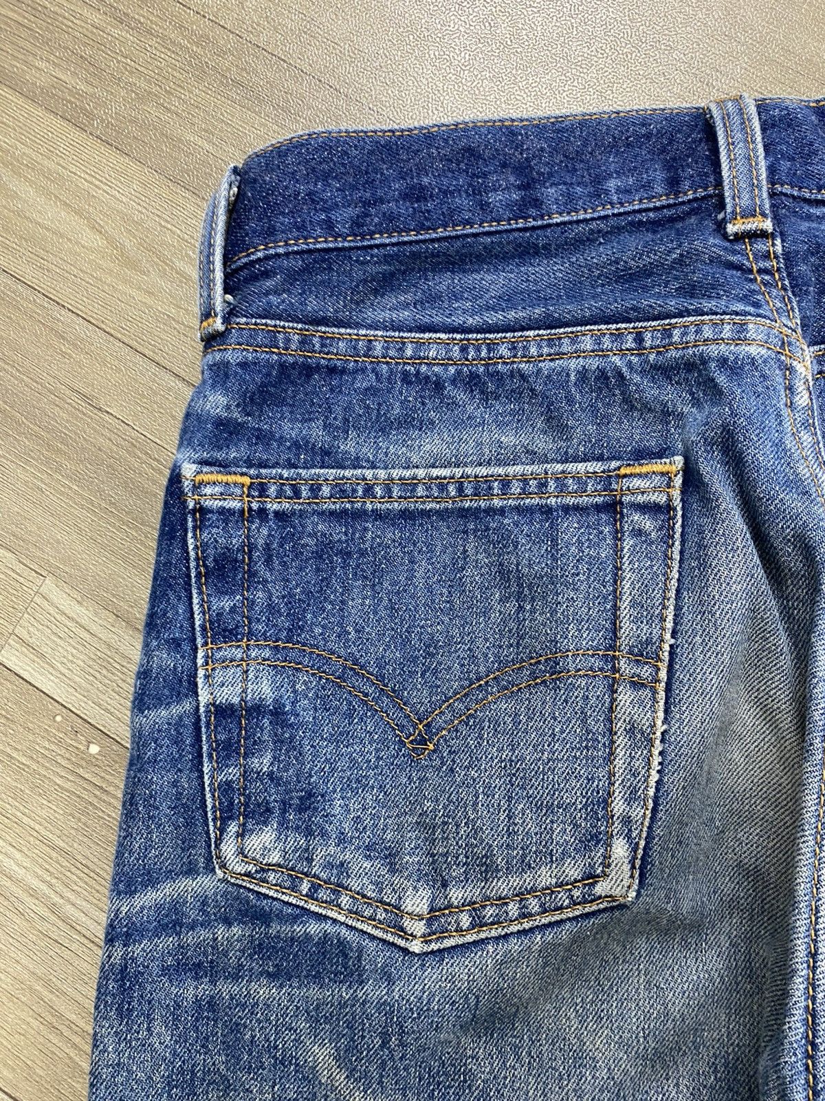 Levi's Vintage Clothing 🇺🇸1990s Vintage Levis 501XX Faded 29x36 Straight Leg Jeans Size US 29 - 16 Thumbnail