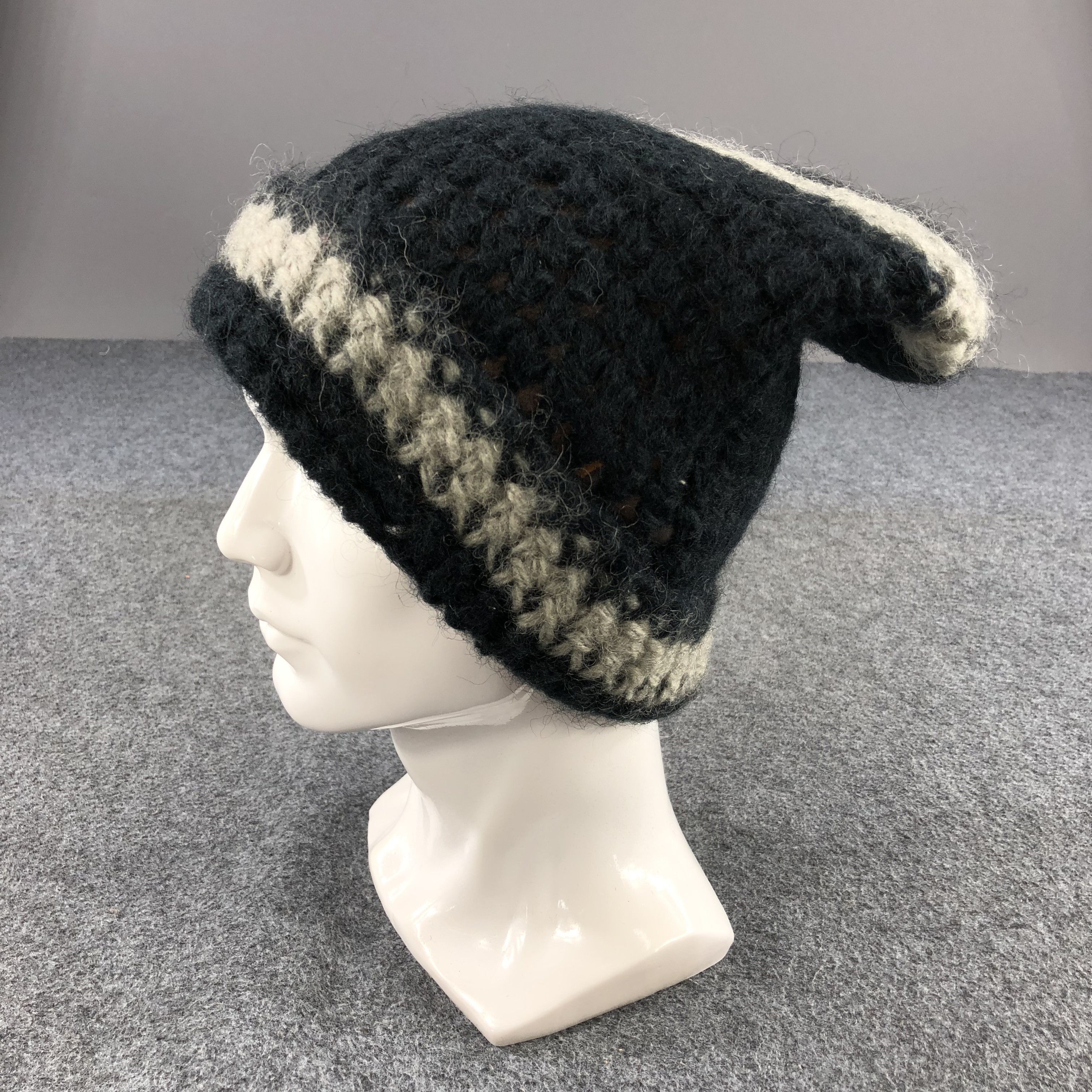 Vintage Unknown Knitted Beanie Snowcap Snow Hat B328 Size ONE SIZE - 2 Thumbnail