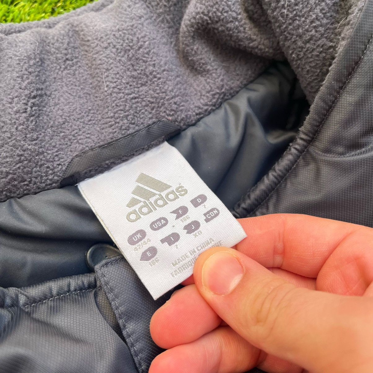 Adidas Liverpool Bench Coat 09/10 – Adidas Size US XL / EU 56 / 4 - 12 Thumbnail