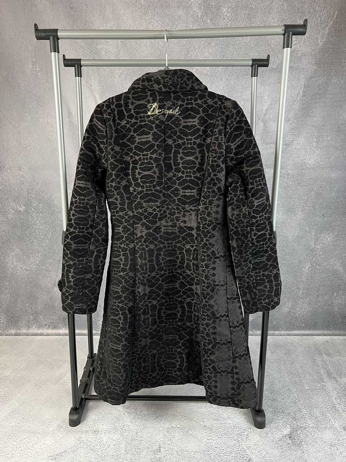 Desigual × Vintage Desigual black luxury coat Size XS / US 0-2 / IT 36-38 - 2 Thumbnail
