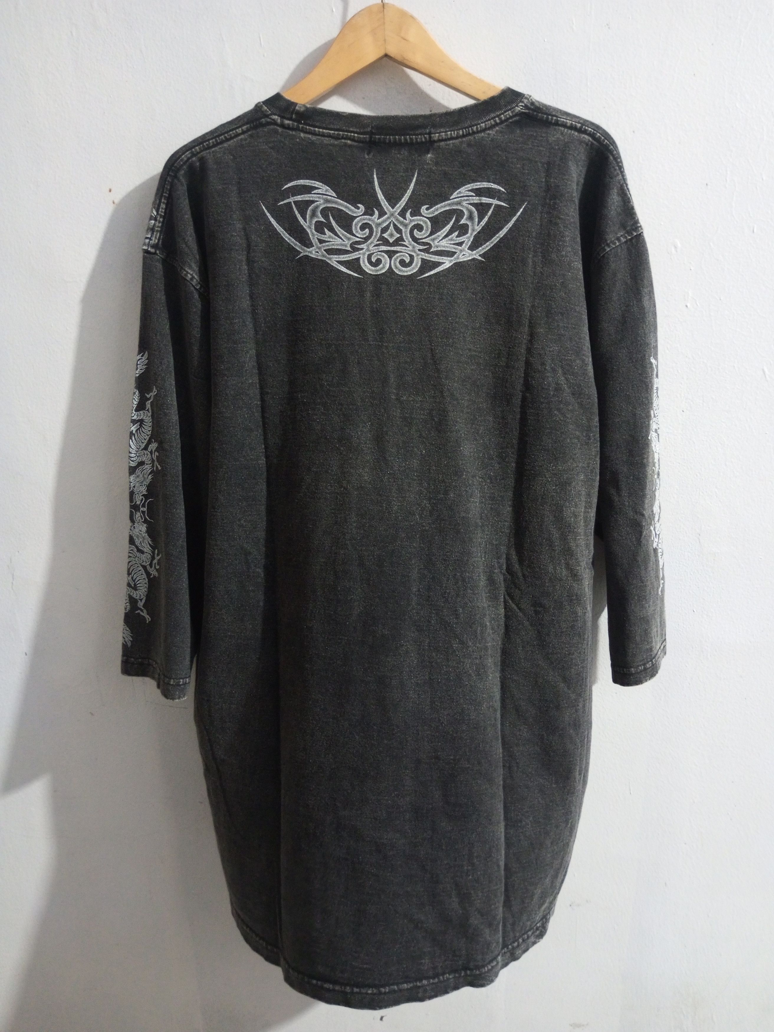 Karakuri Tamashii Vintage cross keys tribal dragon raglan tee Size US XL / EU 56 / 4 - 7 Thumbnail