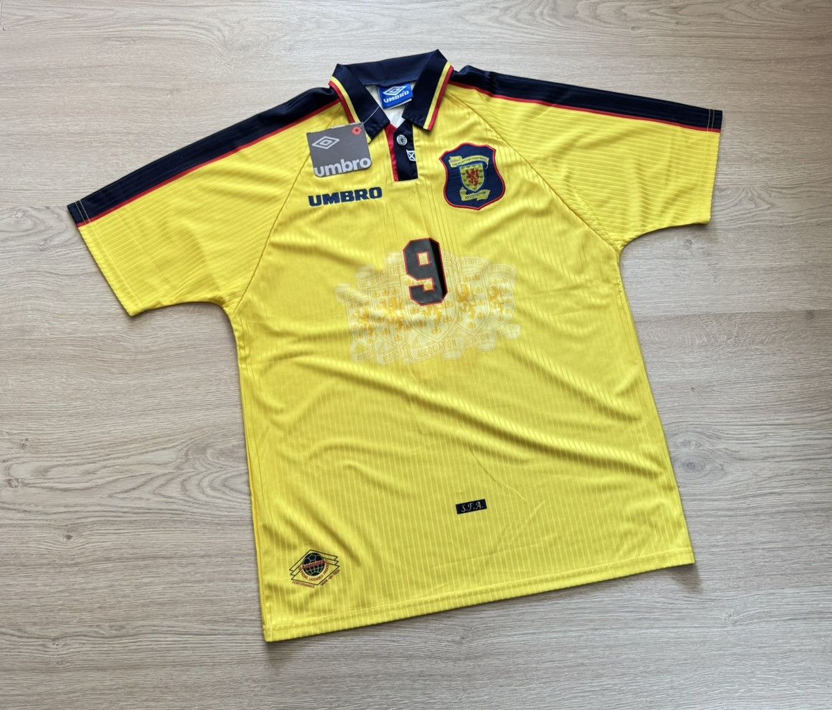 2 Umbro NT Scotland 9 McGoist Soccer Football Shirt