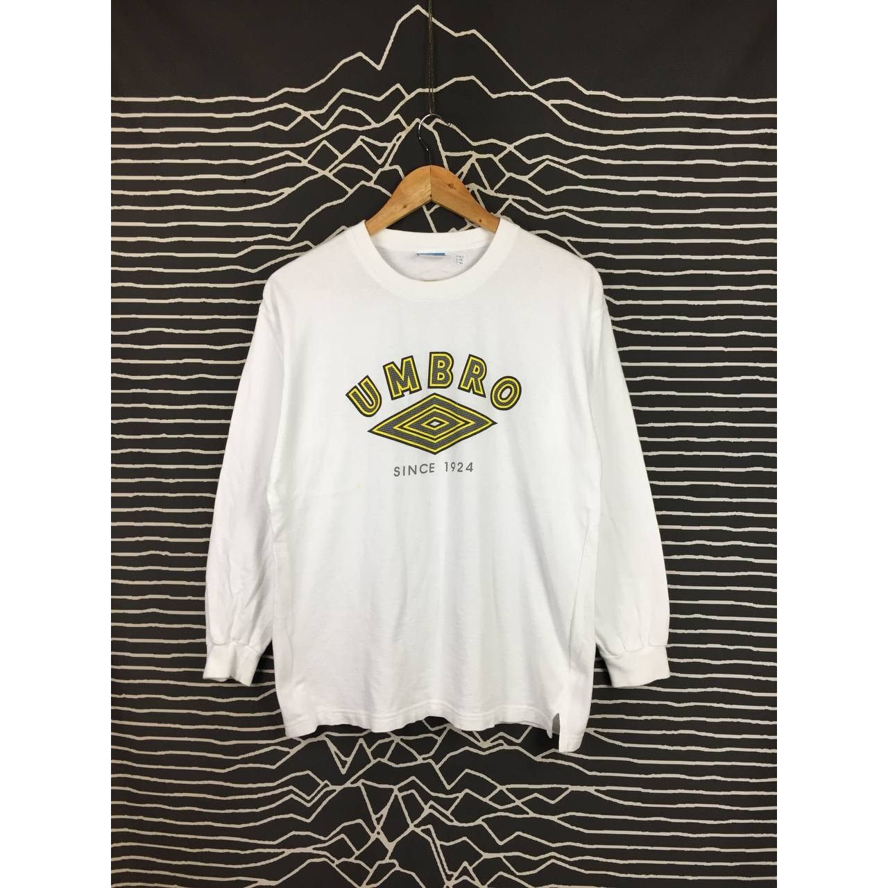 Umbro × Vintage Vtg Umbro Classic Sportswear Center Logo Long Sleeve Tee Size US M / EU 48-50 / 2 - 2 Thumbnail