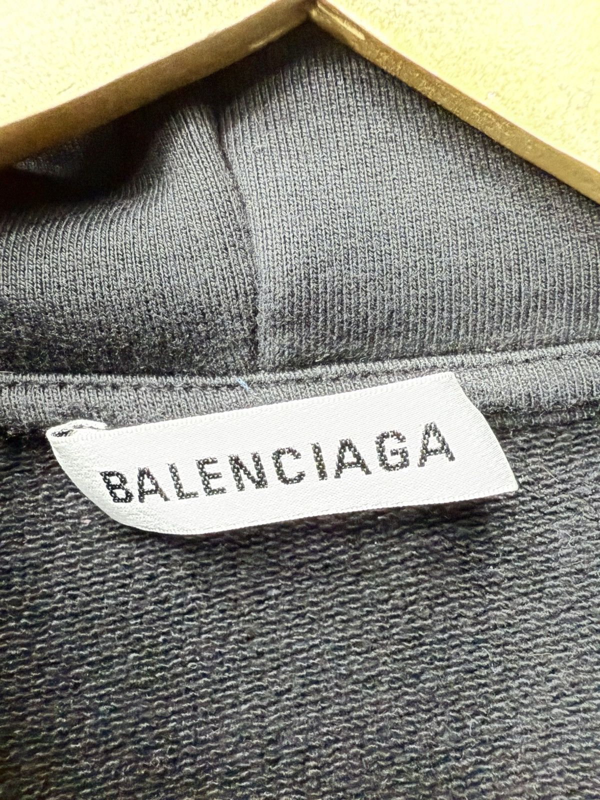 Balenciaga Men’s Balenciaga Black Copyright Hoodie size Large Size US L / EU 52-54 / 3 - 9 Thumbnail