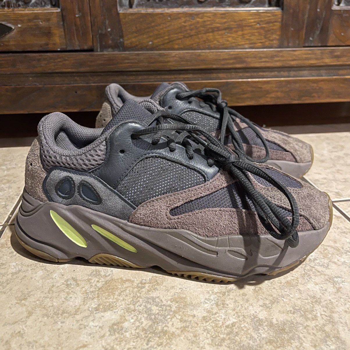Adidas Adidas YEEZY Boost 700 V1 ‘Mauve’ Size US 6 / EU 39 - 3 Thumbnail