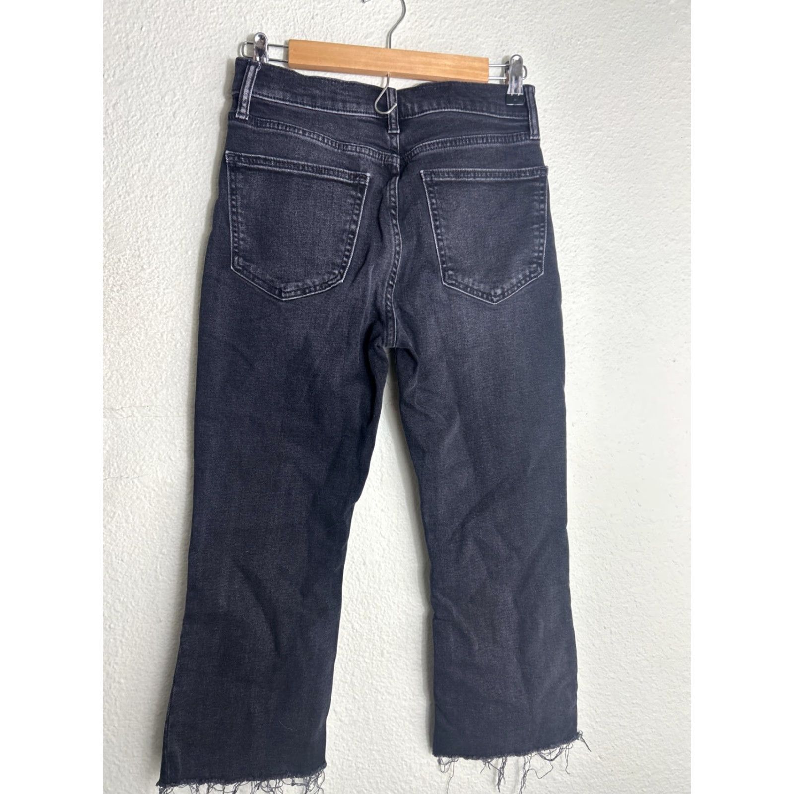 Gap VINTAGE? Gap Kick Fit High Rise Faded Black Jeans Raw Hem 6 Petite Cropped Women's Black Jeans, 26x23? Size 28" / US 6 / IT 42 - 7 Thumbnail