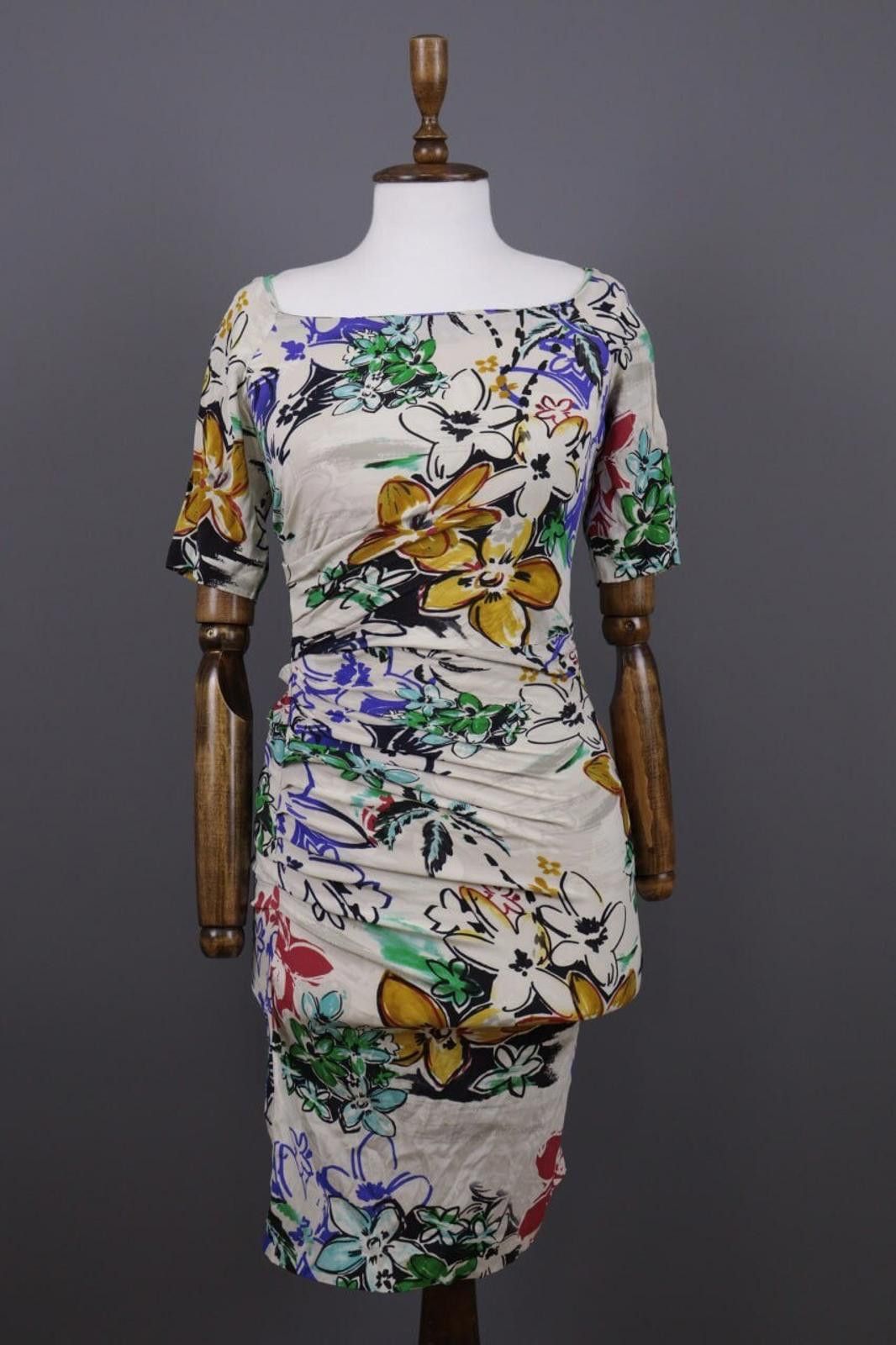 Etro Etro Milano White Floral Silk Bodycon Dress Size 42 / M Size M / US 6-8 / IT 42-44 - 1 Thumbnail