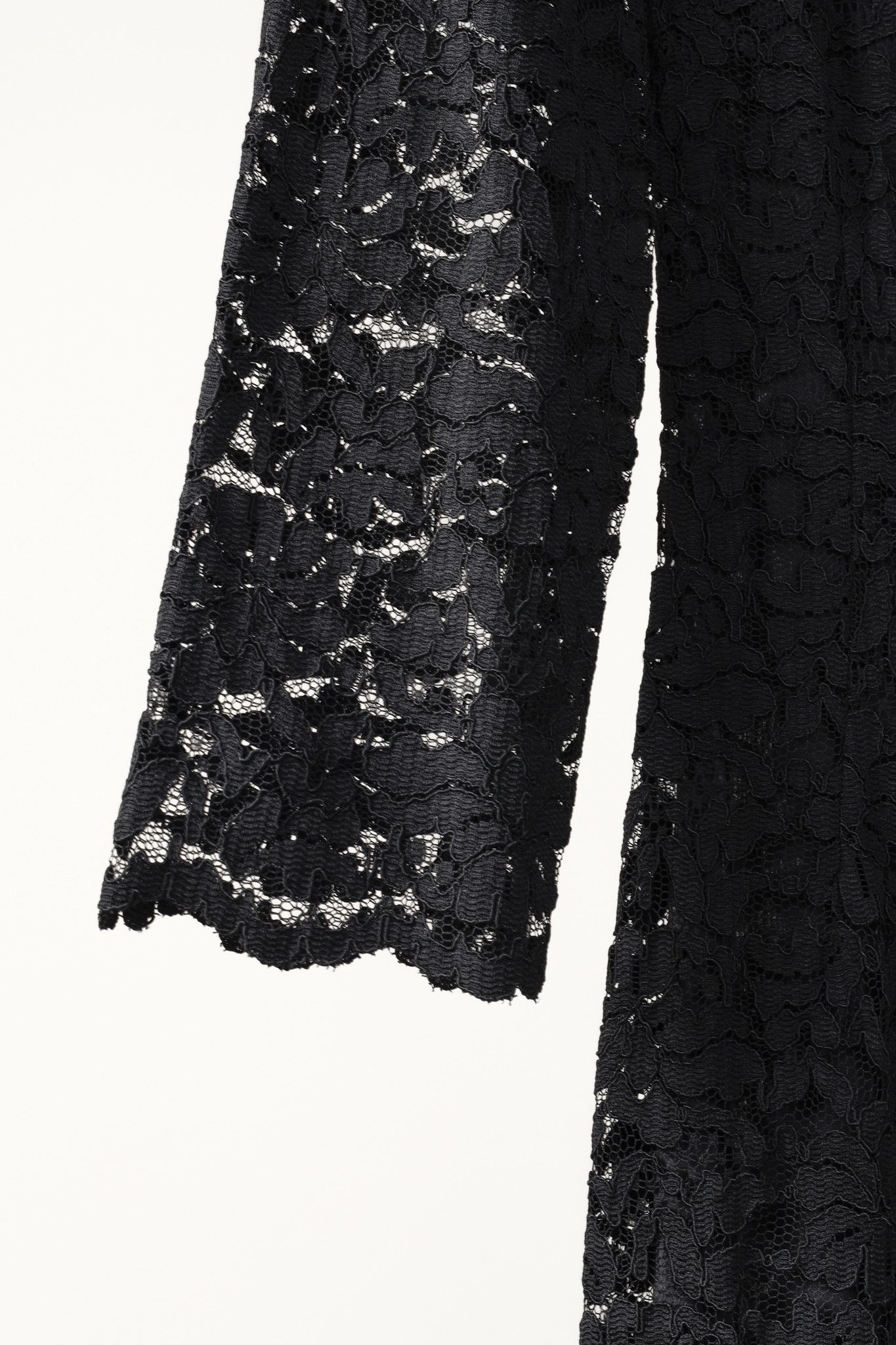 Dolce & Gabbana D&G Dolce & Gabbana AW/09 Black Lace 3/4-Sleeve Midi Dress Size S / US 4 / IT 40 - 6 Thumbnail