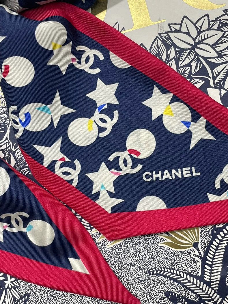 Chanel Chanel Blue and red five-pointed double C print silk ribbo Size ONE SIZE - 2 Thumbnail