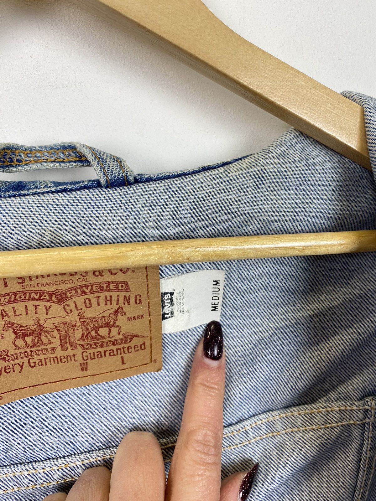 Levi's Vintage Levi’s Cropped Ladies Denim Jacket 90’s Jeans Y2K Size M / US 6-8 / IT 42-44 - 7 Thumbnail