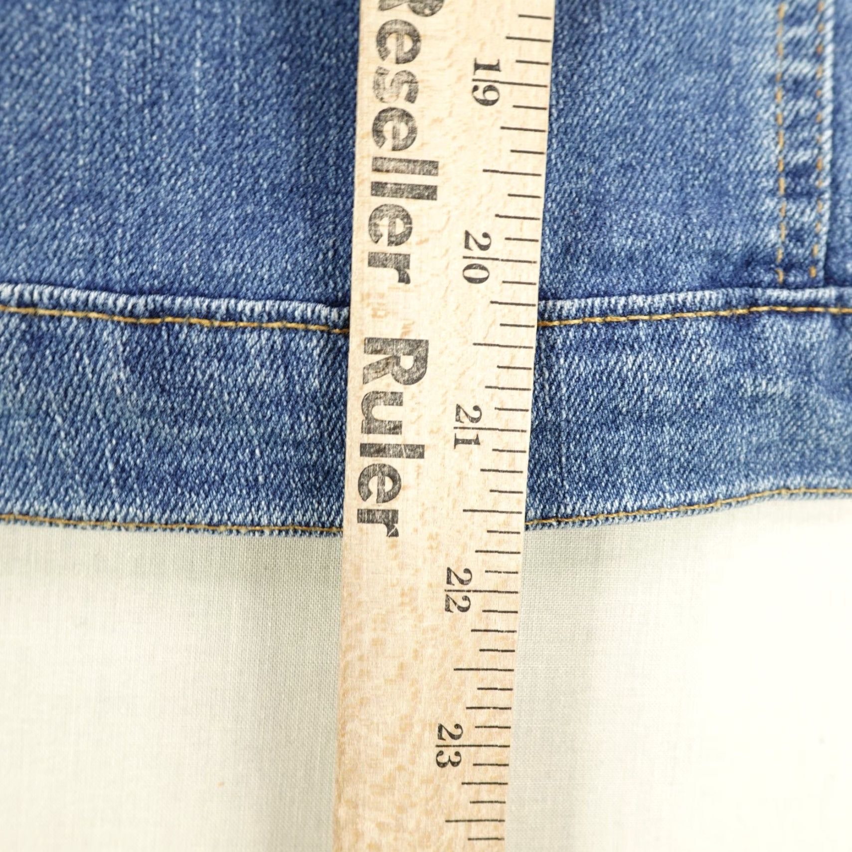 Levi's VINTAGE Levi's Jacket Womens Large Denim Trucker Coat Size 36" / US 14 / IT 50 - 7 Thumbnail