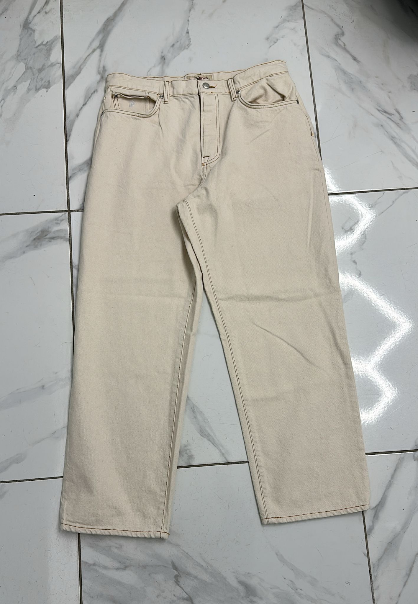 Stussy × Vintage Stussy Big Ol Jean Denim “Natural” 32 Size US 32 / EU 48 - 1 Thumbnail
