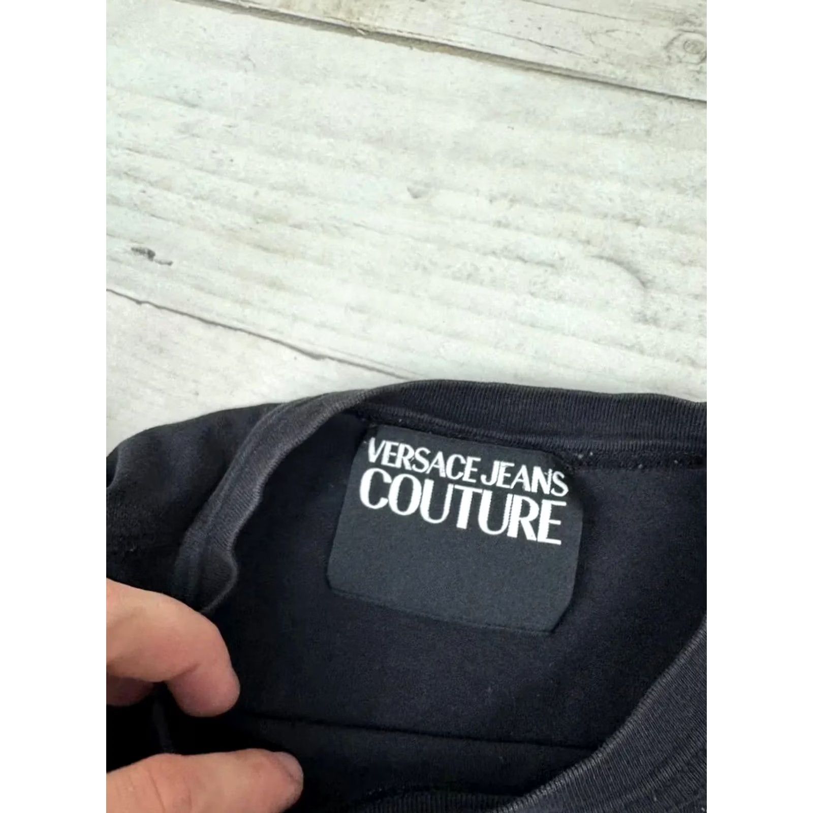 Versace Jeans Couture VINTAGE Versace Jeans Couture T Shirt Big Logo Men Size S Black Size US S / EU 44-46 / 1 - 6 Thumbnail