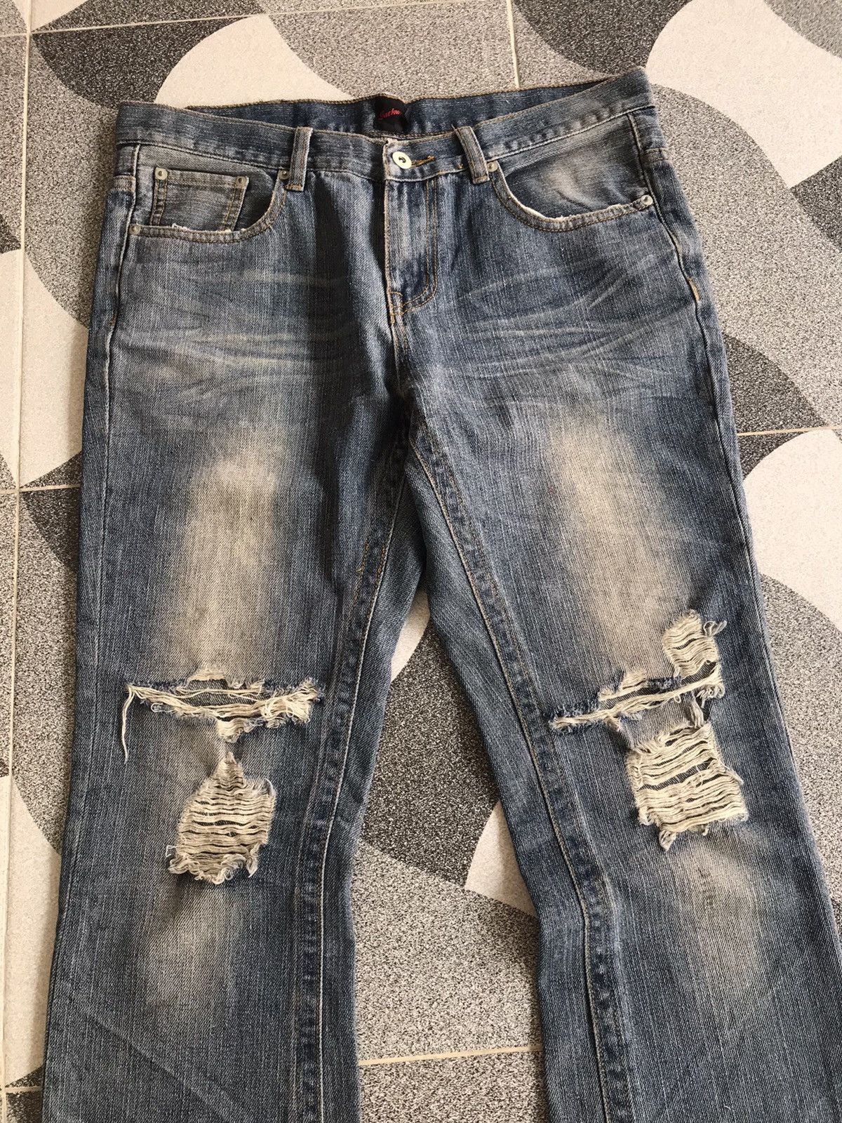 If Six Was Nine × Japanese Brand × Le Grande Bleu (L.G.B.) Jackrose Distressed Flare Denim Size US 33 - 3 Thumbnail